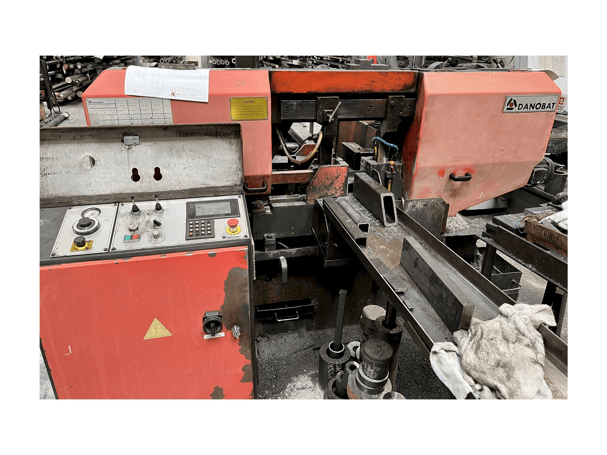 Vista Frontal da DANOBAT CR 260 AF CN máquina