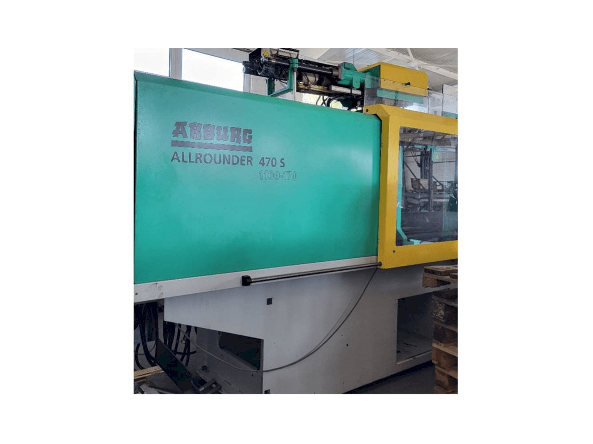 Vista Frontal da Arburg Allrounder 470S 1100 - 170/170 máquina