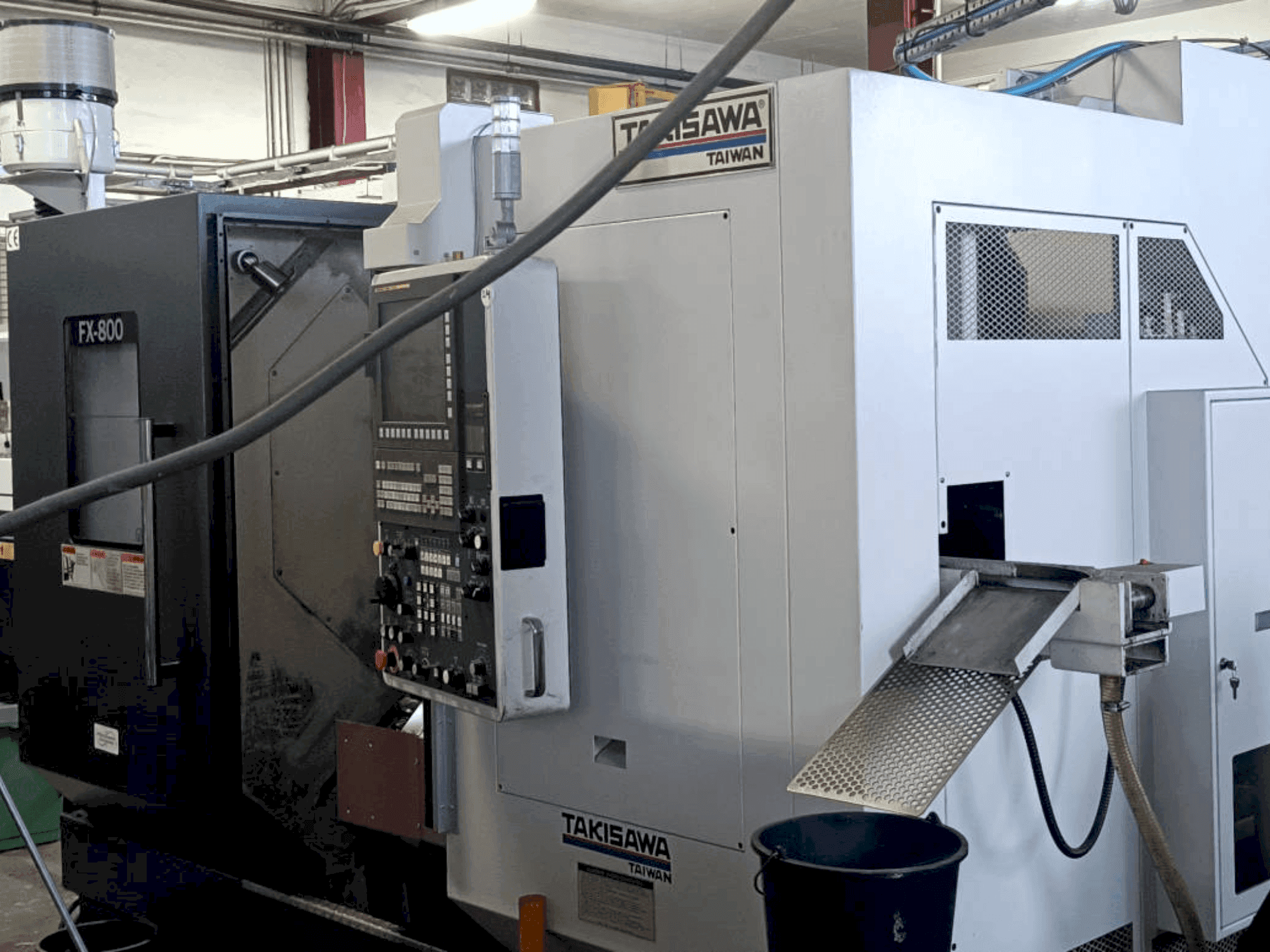 Vista Frontal da Takisawa FX800 máquina