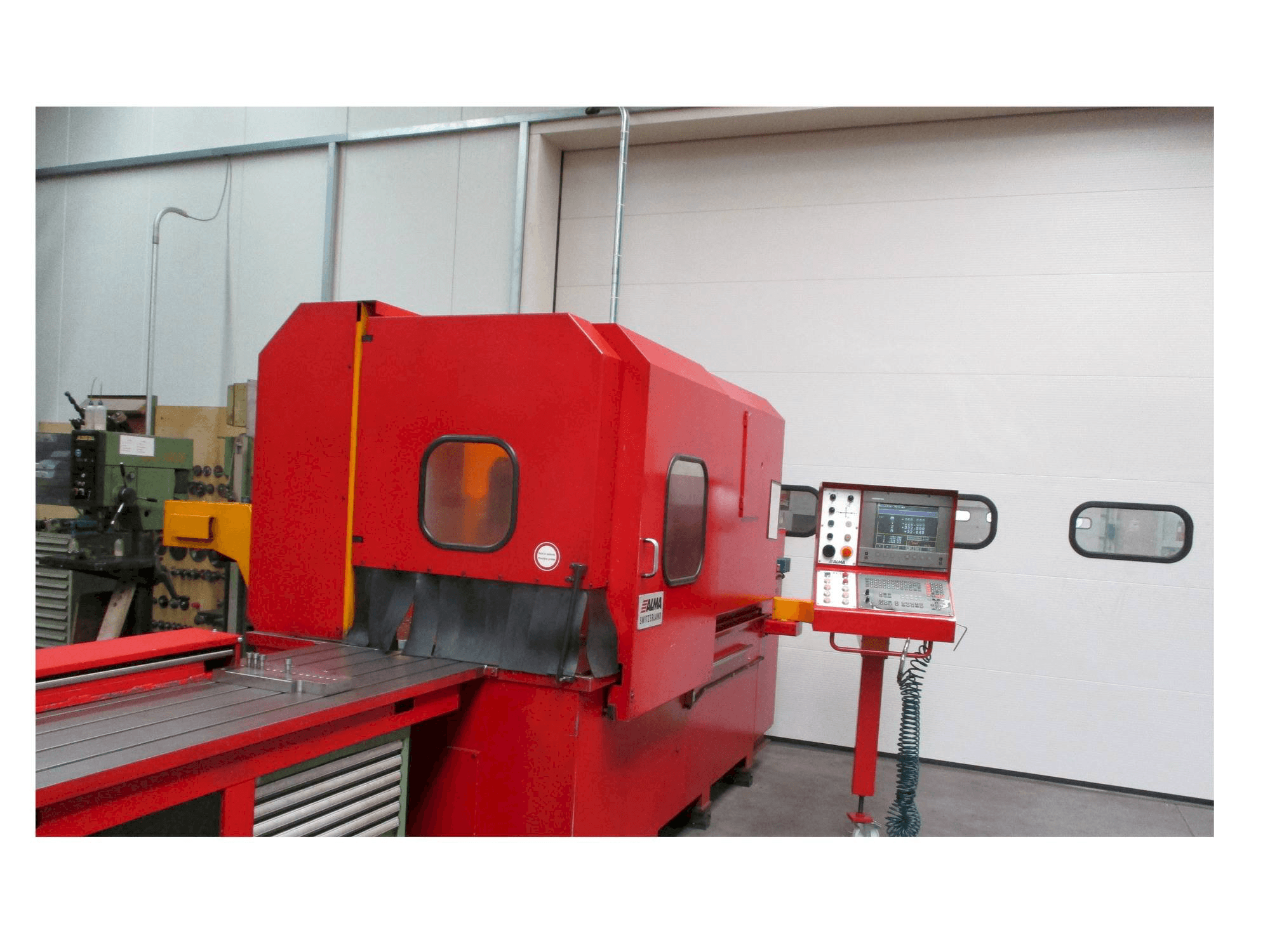 Vista Frontal da ALMA SWITZERLAND Alma Hbz-500 máquina