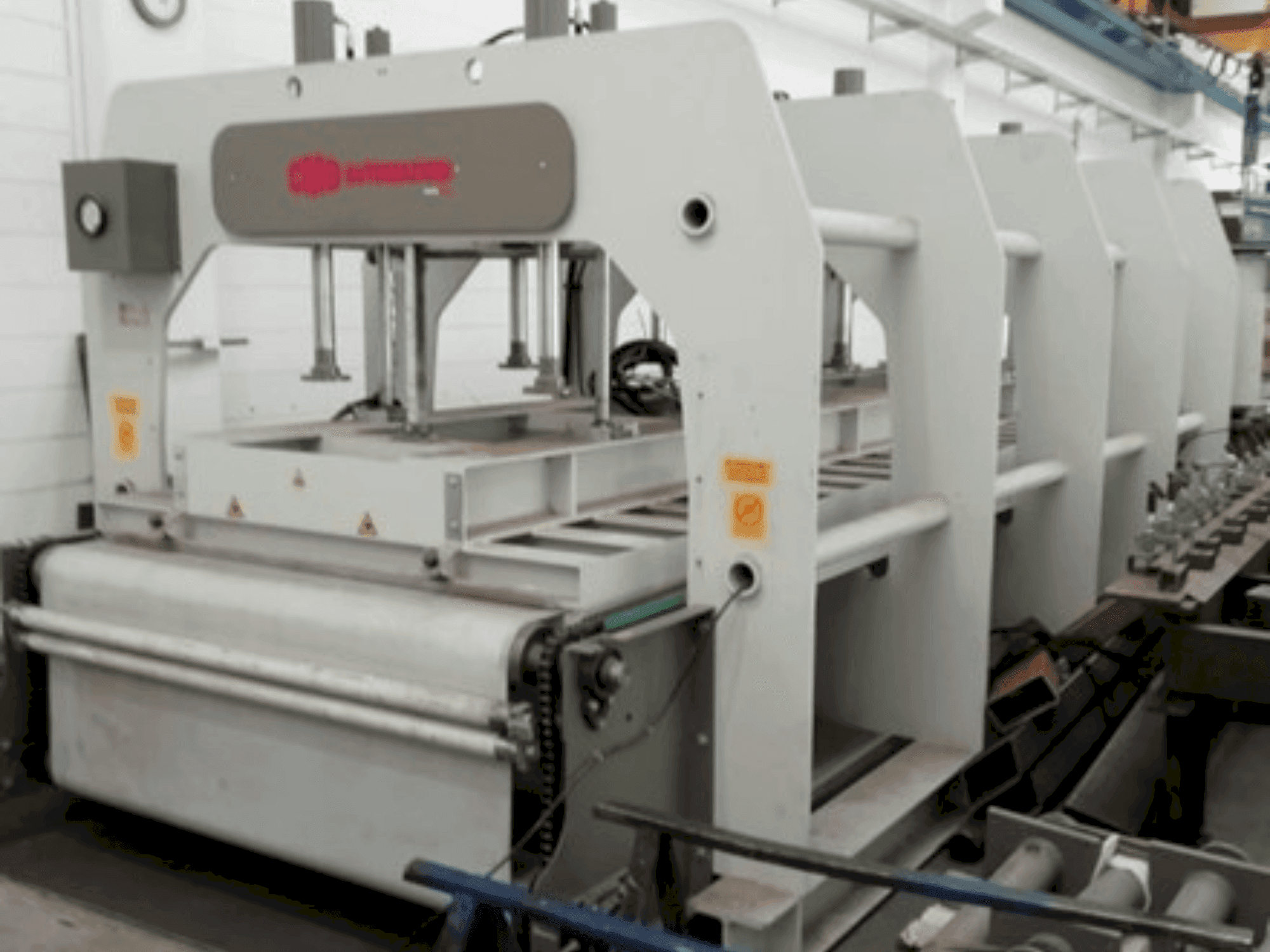 Vista Frontal da CMB PFR-CCL máquina