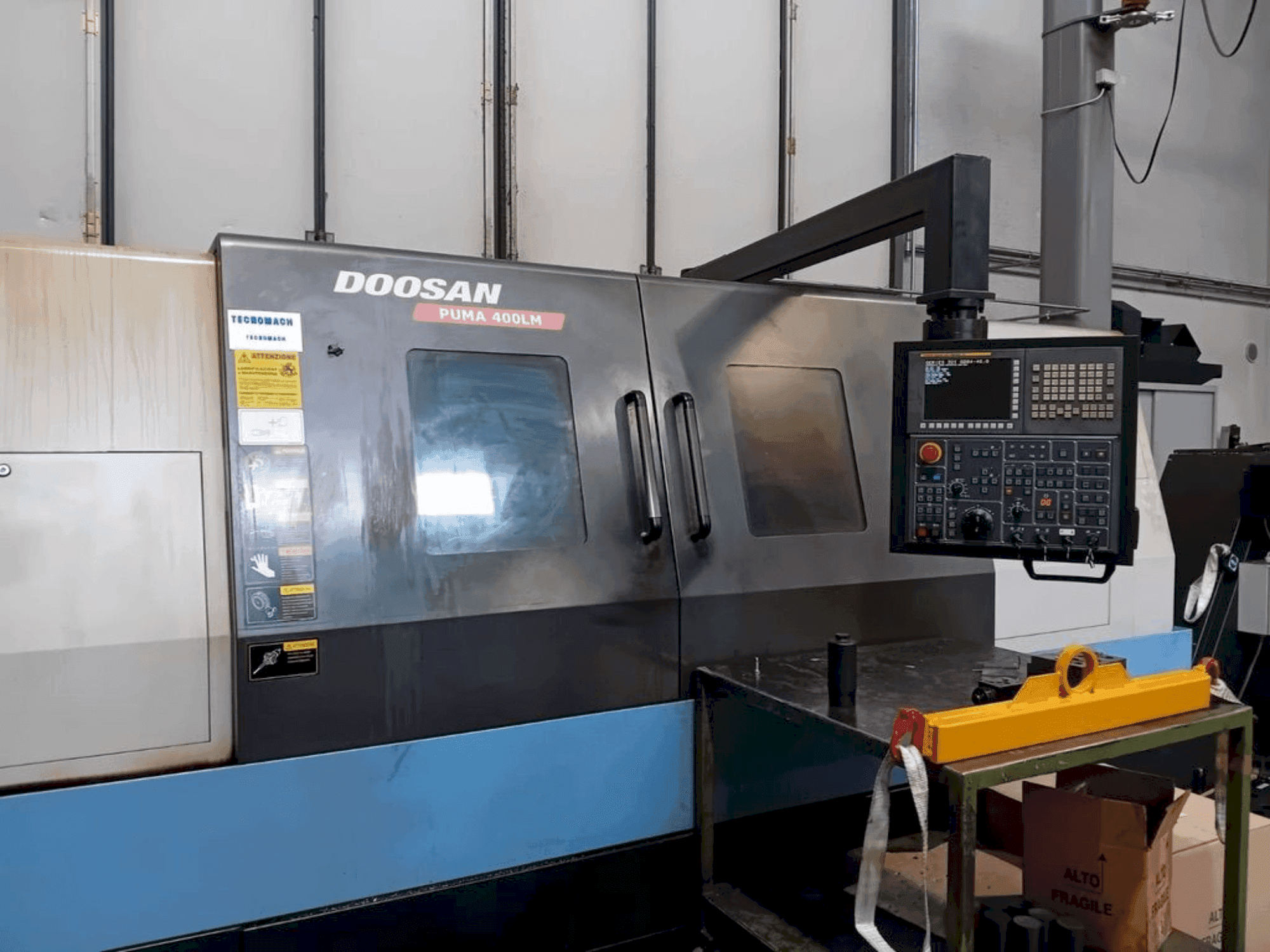 Vista Frontal da DOOSAN PUMA 400LM máquina