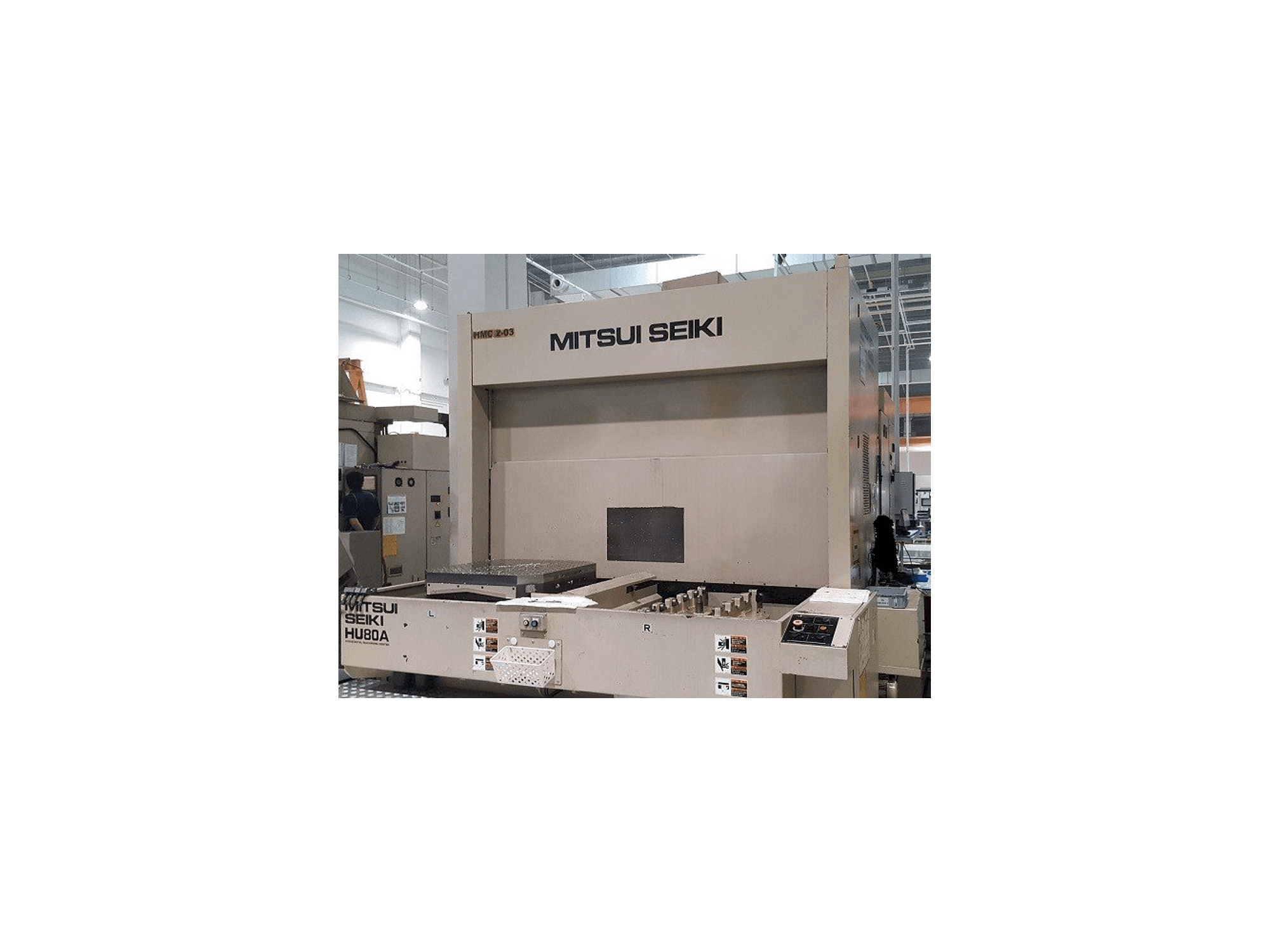 Vista Frontal da Mitsui Seiki HU80A máquina