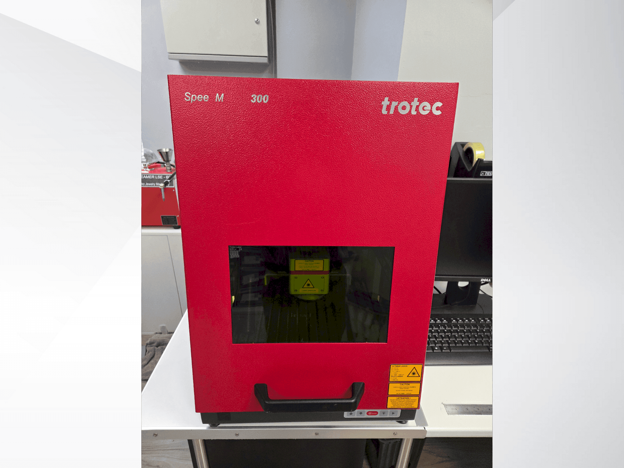 Vista Frontal da Trotec Speed marker 300 máquina