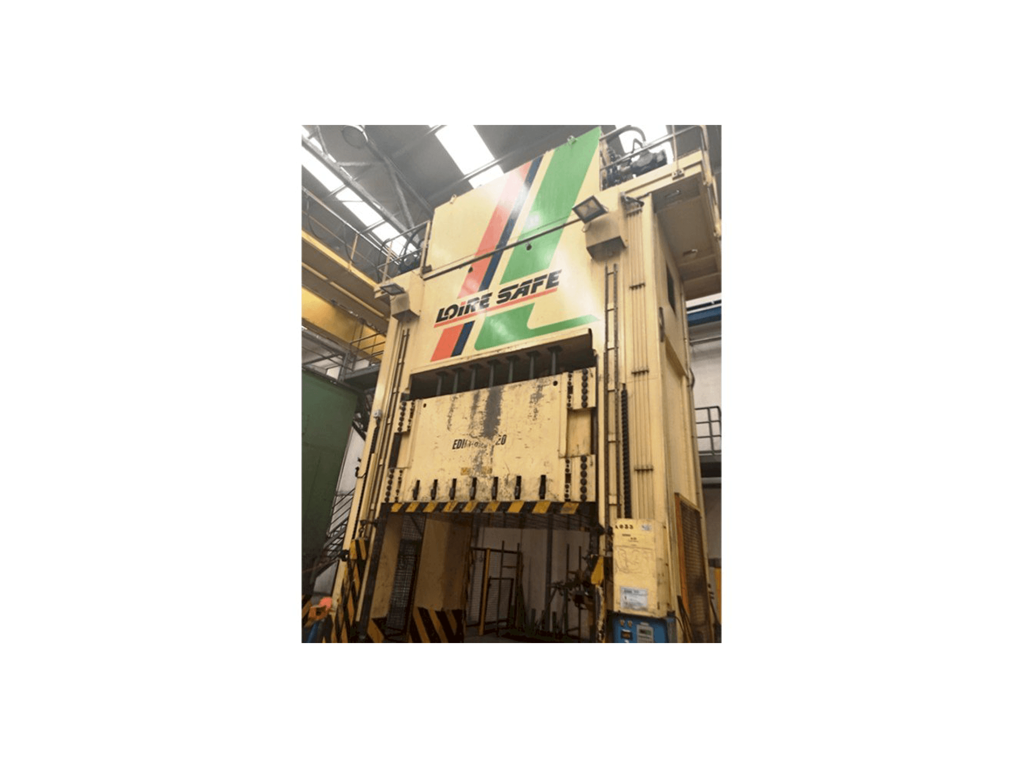 Vista Frontal da LOIRE SAFE Edim 800 máquina