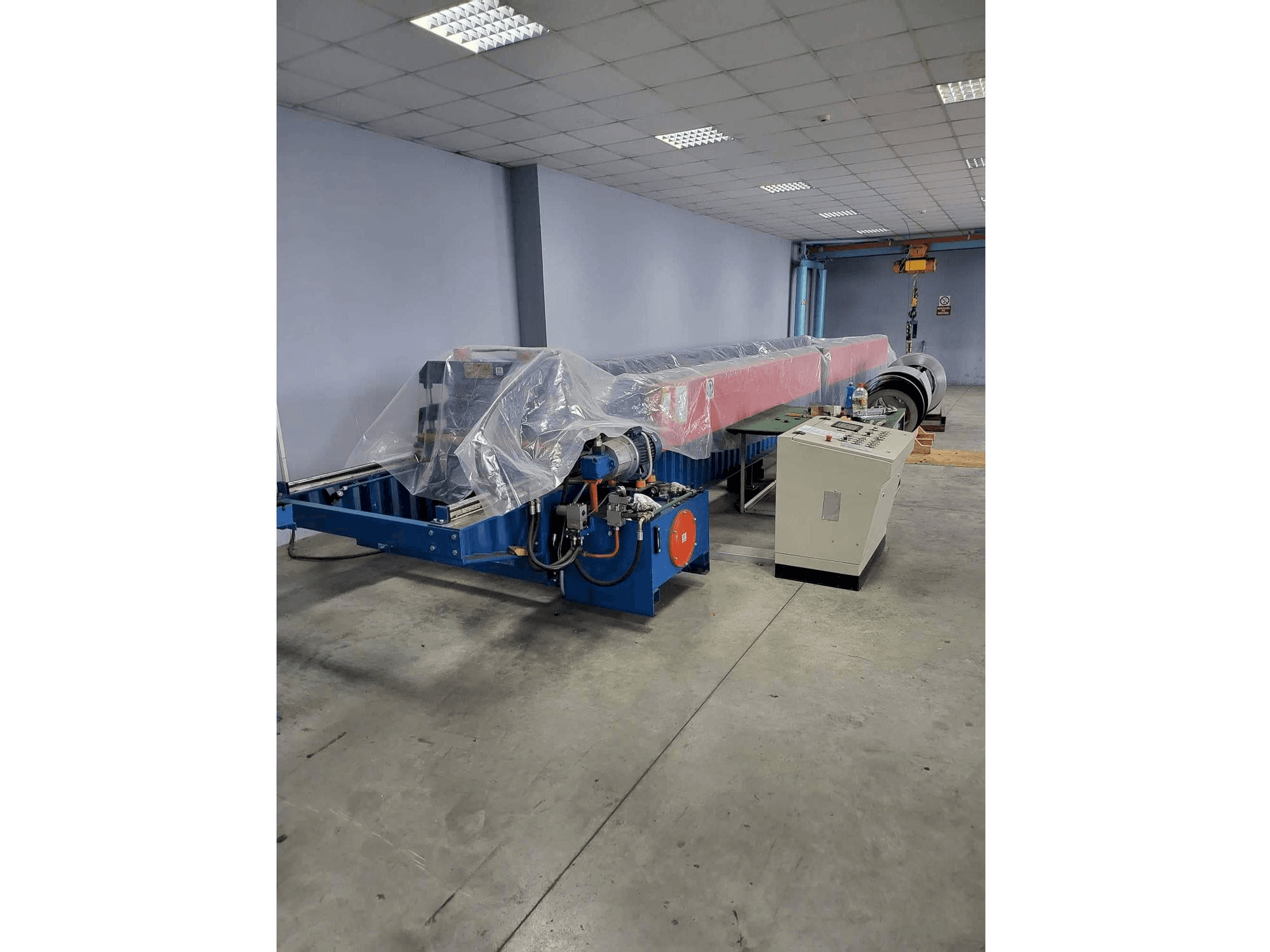 Vista Frontal da ZEMAN TR 20/130 máquina