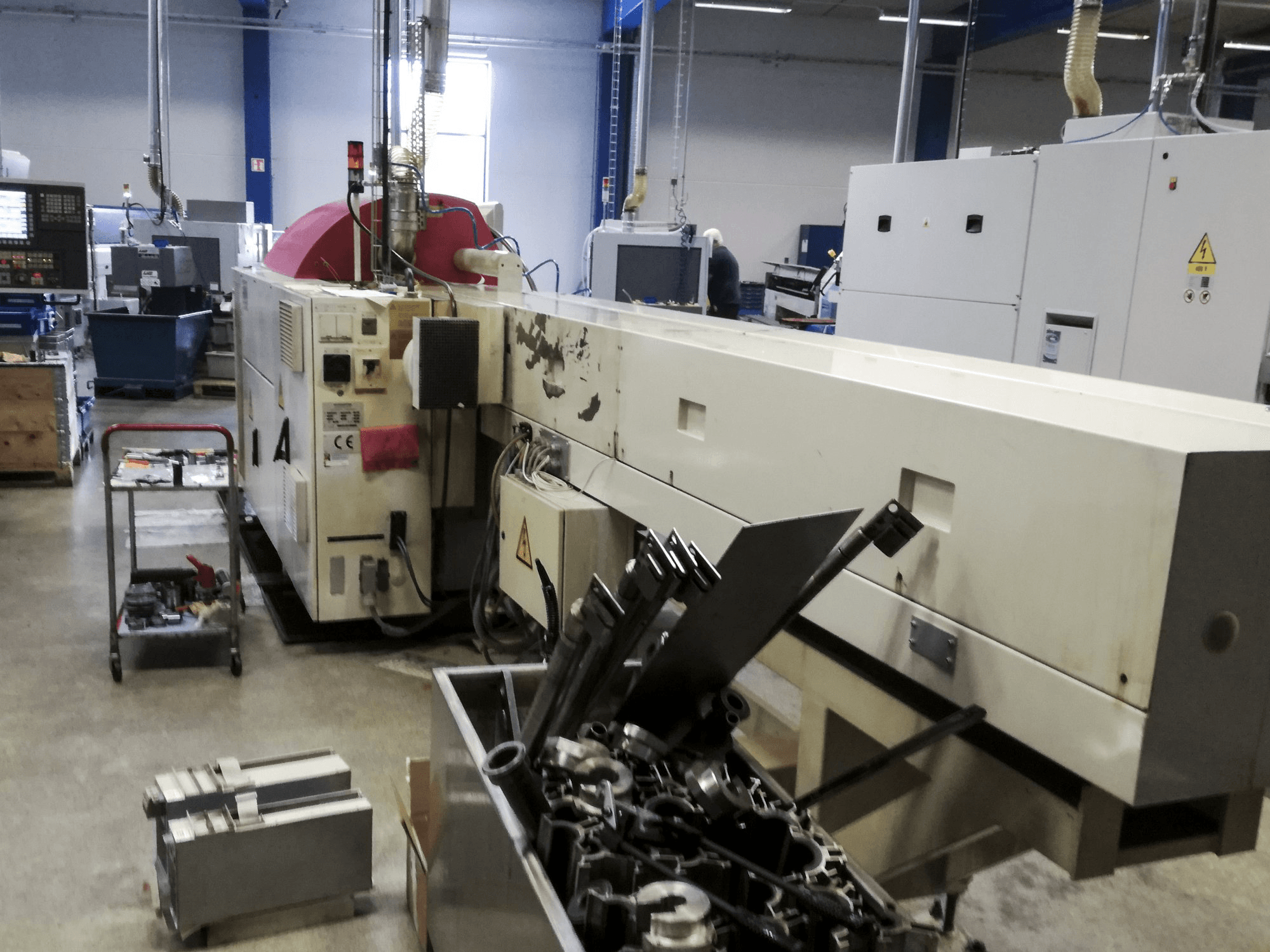 Vista Direita da Gildemeister MF Sprint 65 máquina