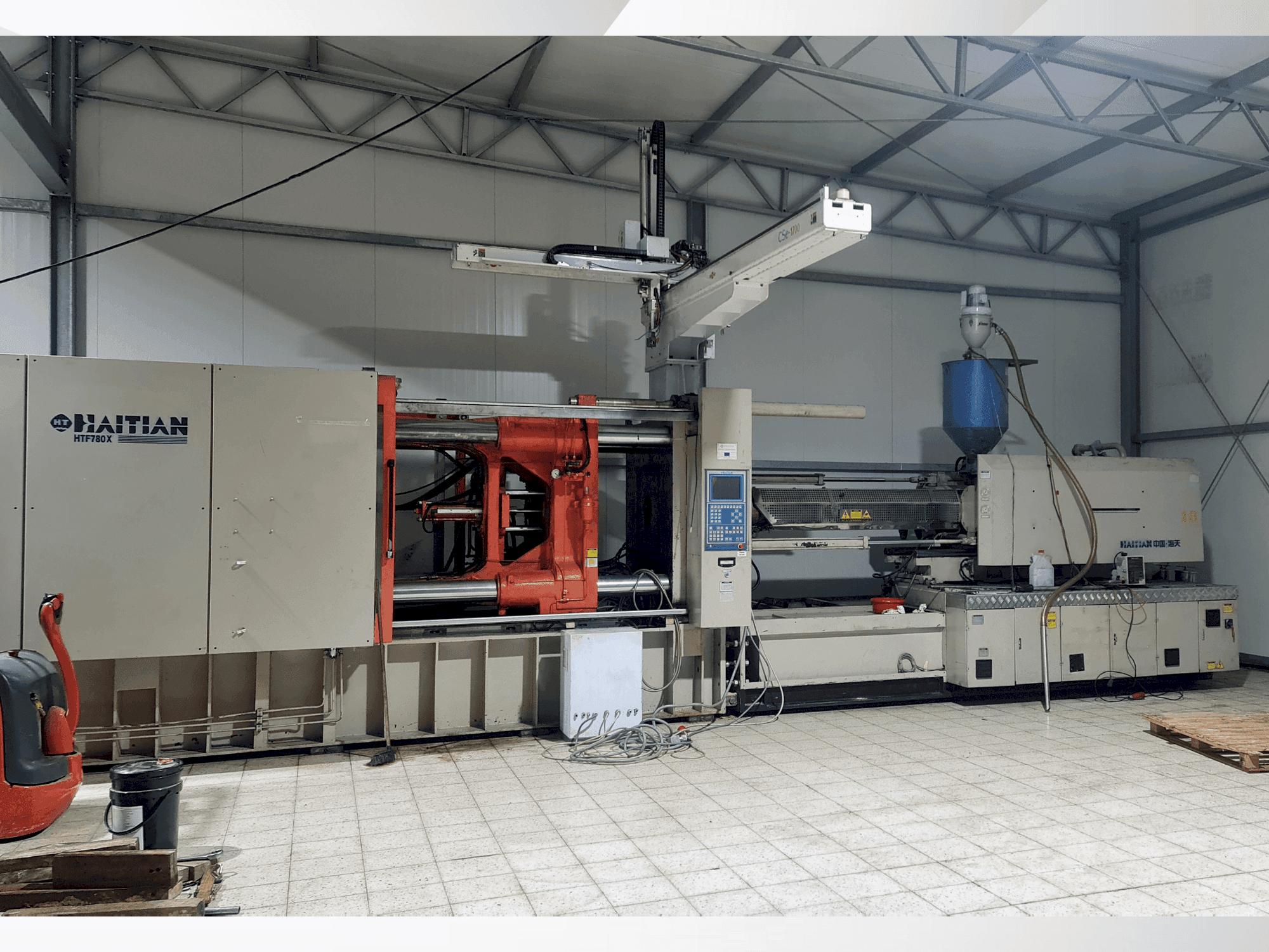 Vista Frontal da HAITIAN HTF 780x máquina