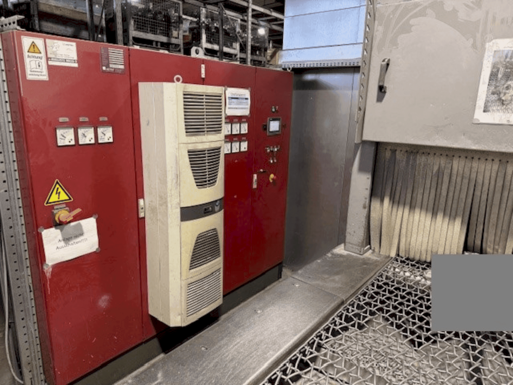 Vista Frontal da AGTOS blasting system máquina