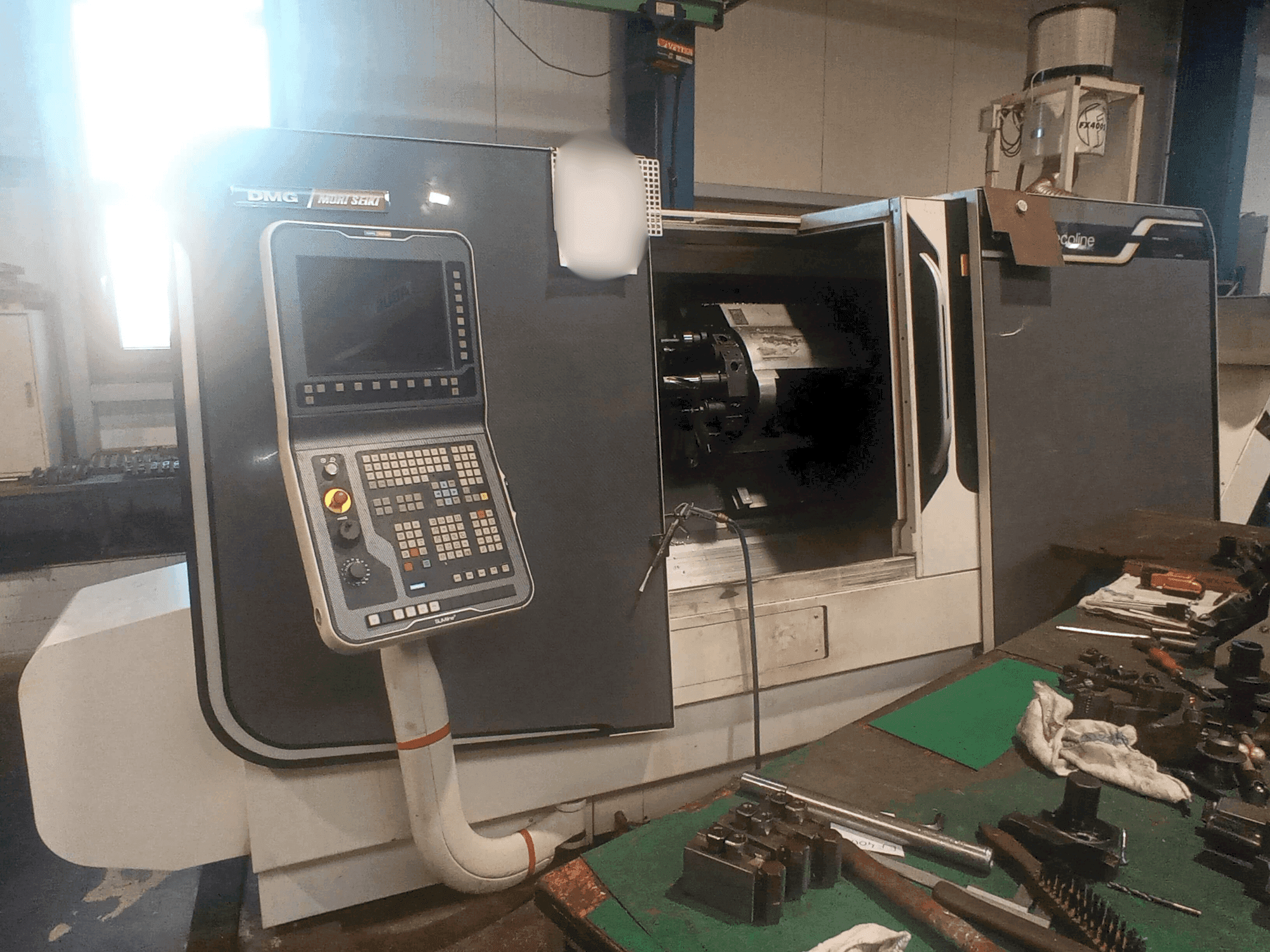 Vista Frontal da DMG Mori Seiki CTX 510 ecoline máquina