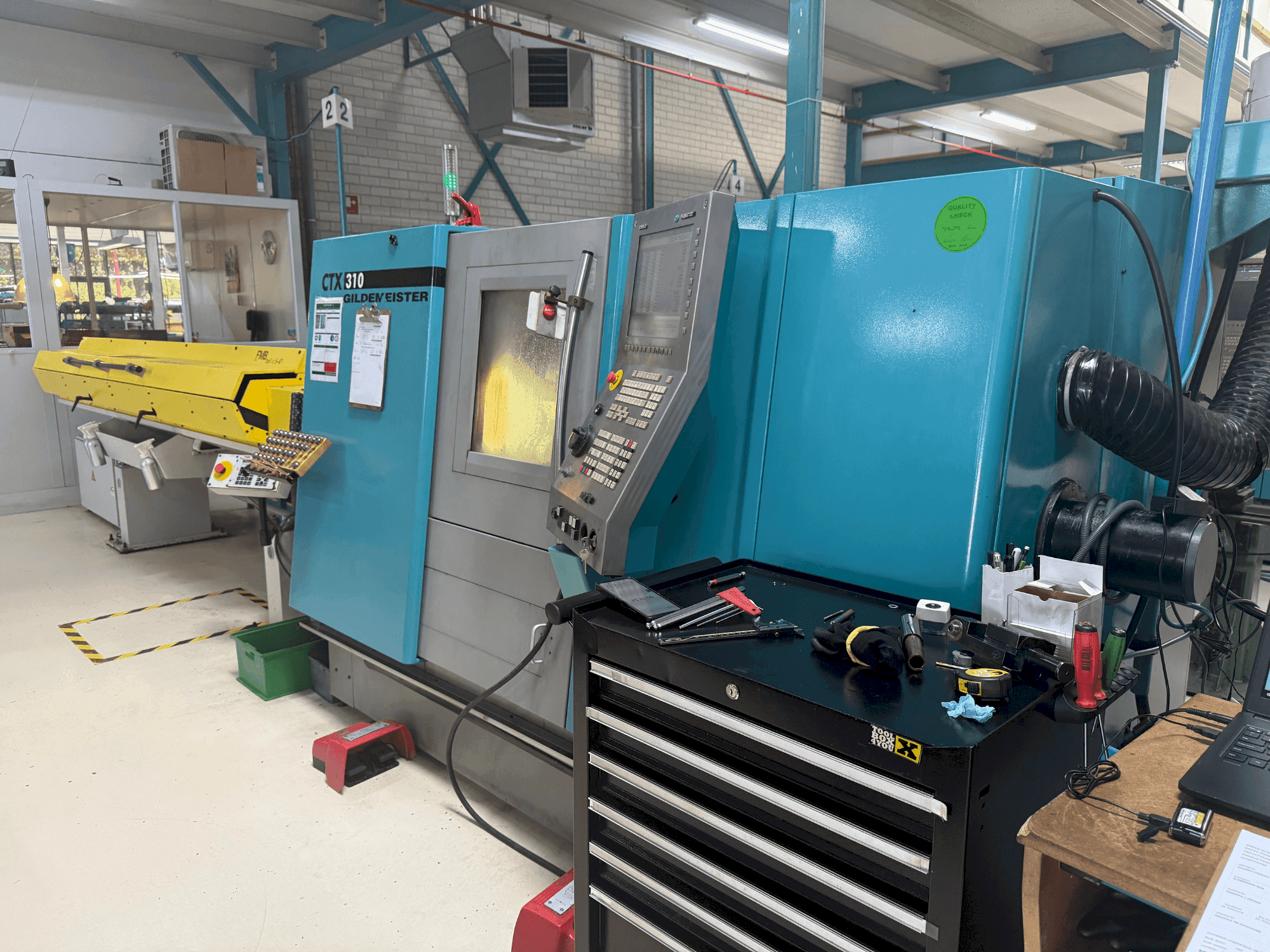 Vista Frontal da DMG Gildemeister CTX 310 máquina