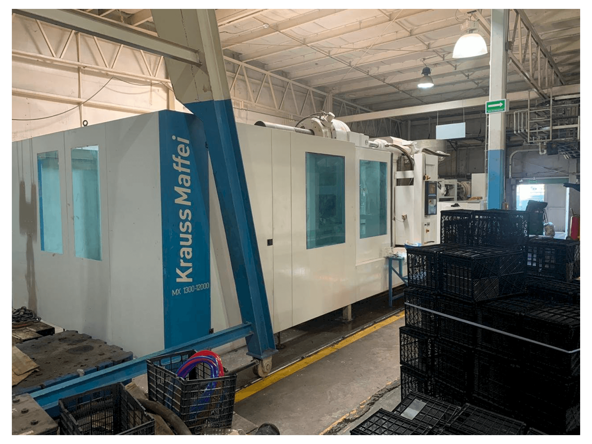 Vista Frontal da Krauss Maffei 1300-12000 MX máquina