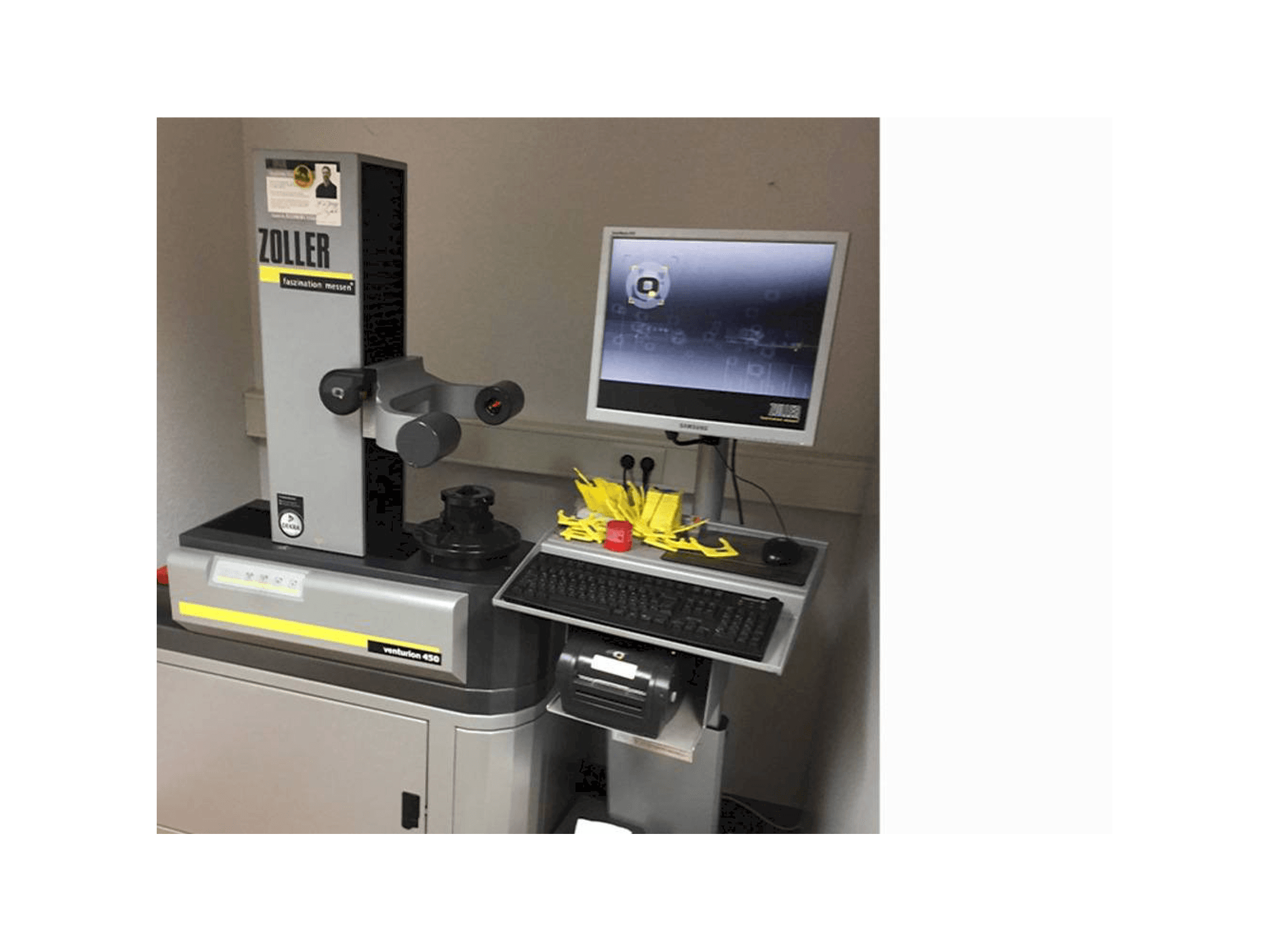 Vista Frontal da Zoller Venturion 450 máquina