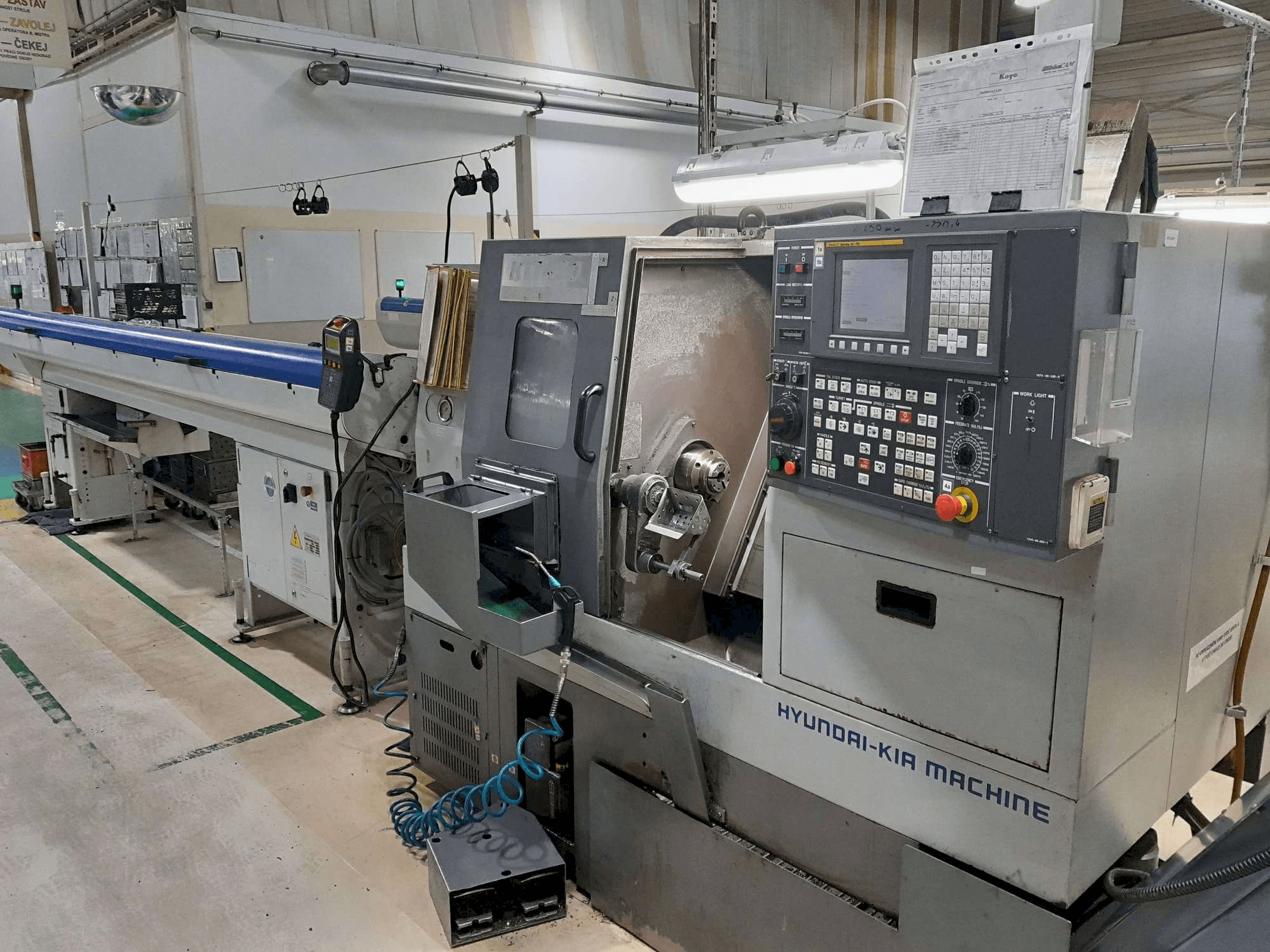 Vista Frontal da Hyundai Kia KIT 450 máquina