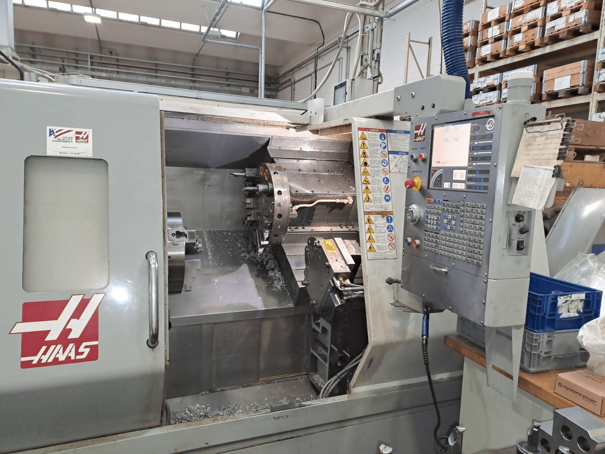 Vista Frontal da HAAS SL30 máquina