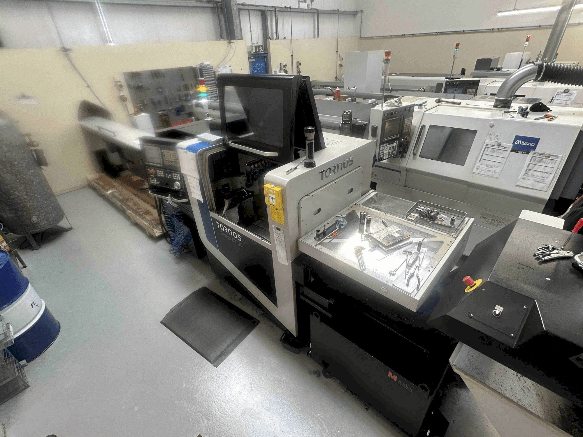 Vista Frontal da STAR MICRONICS Swiss DT26 máquina