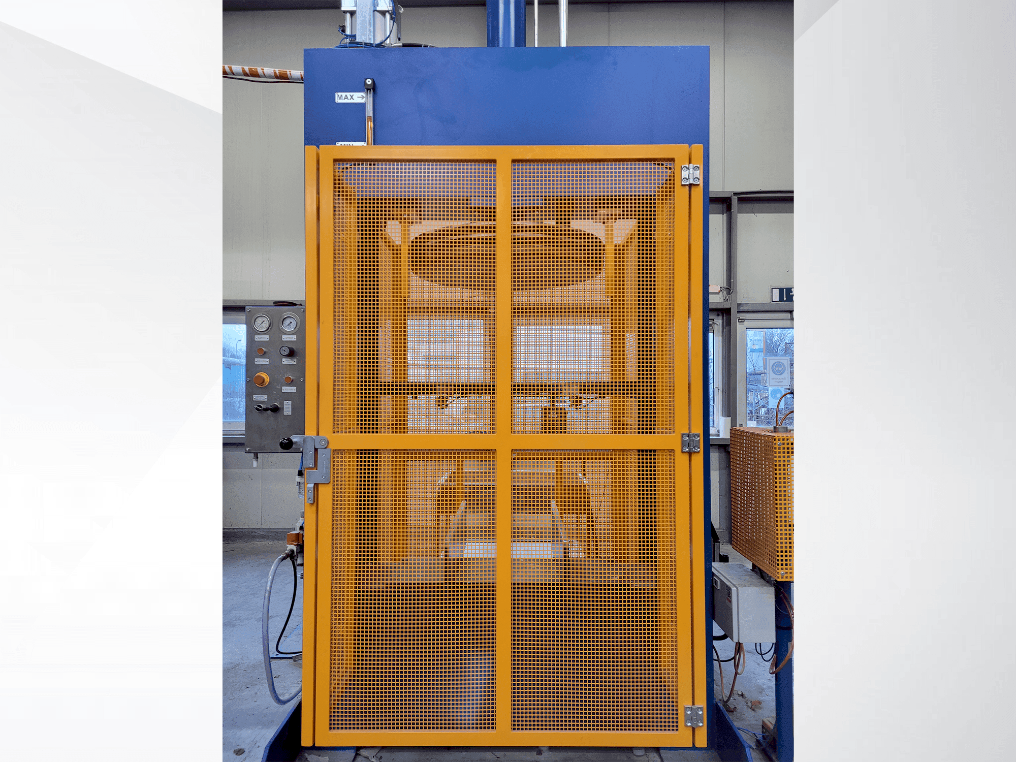 Vista Frontal da NANINNI RENATO PV- EXTRUDER MOD.PV800M-AT máquina