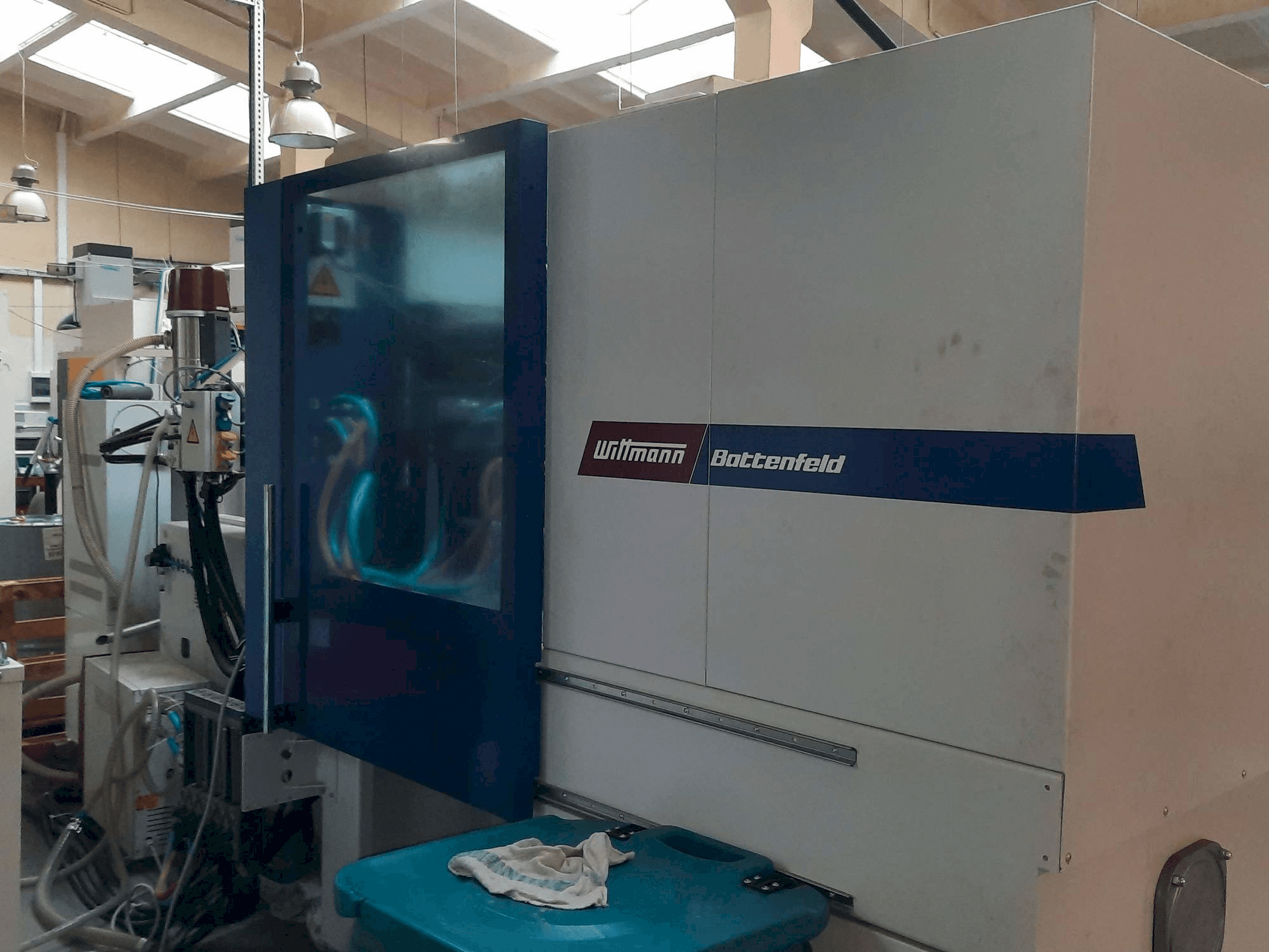 Vista Frontal da Battenfeld SmartPower 110/350 máquina