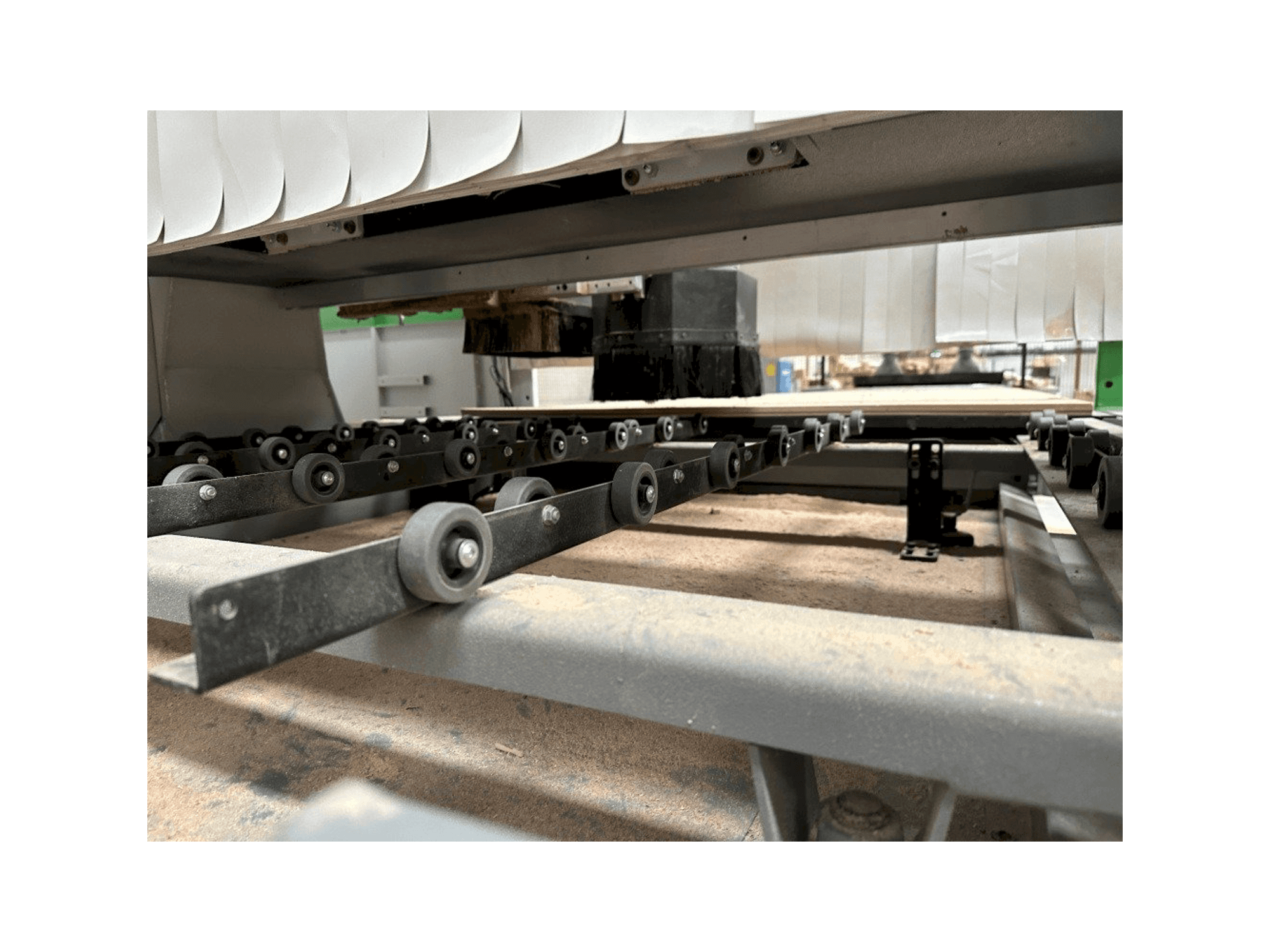 Espaço de trabalho da BIESSE máquina