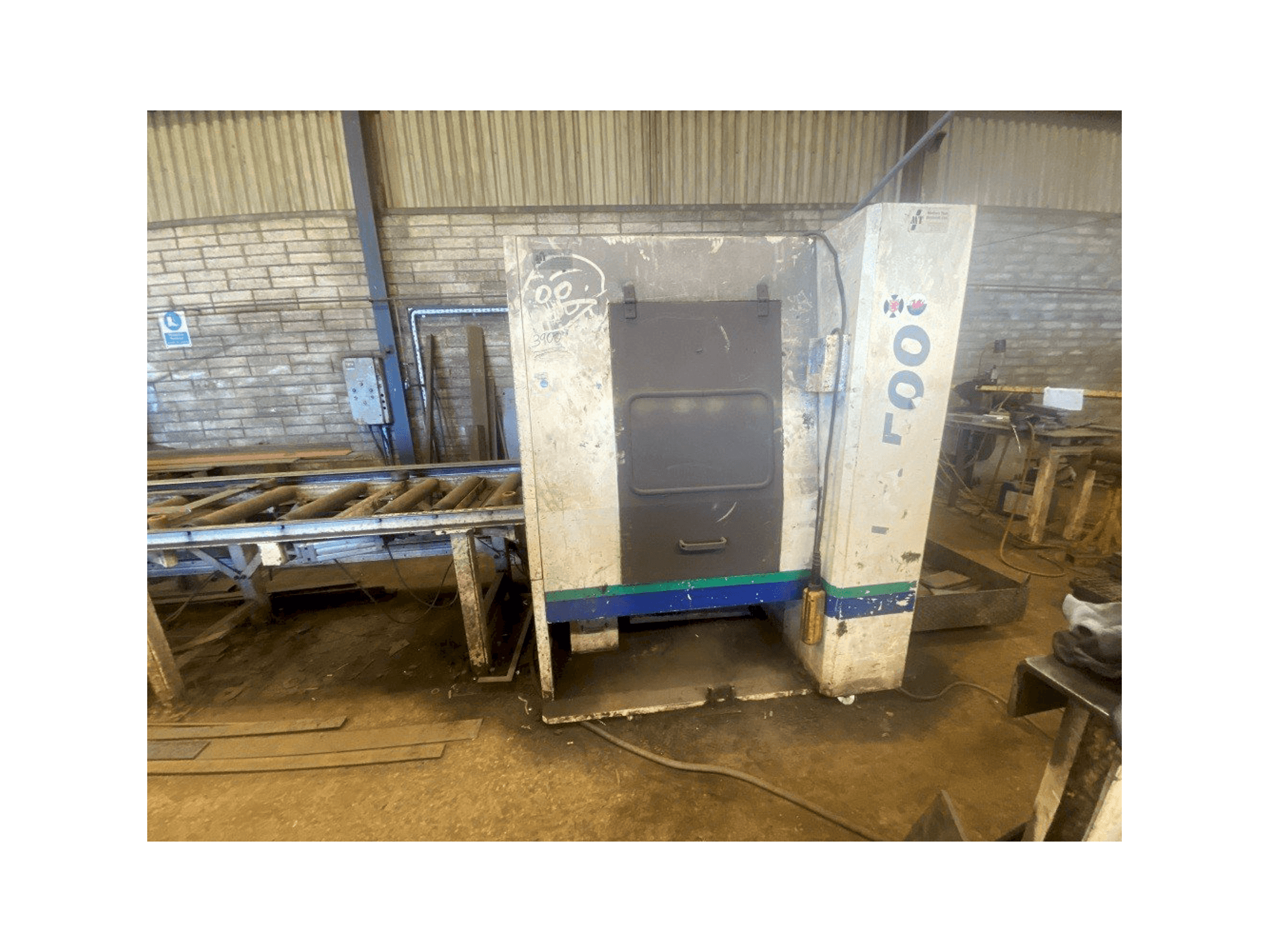 Vista Frontal da GEKA ALFA 500/150 máquina