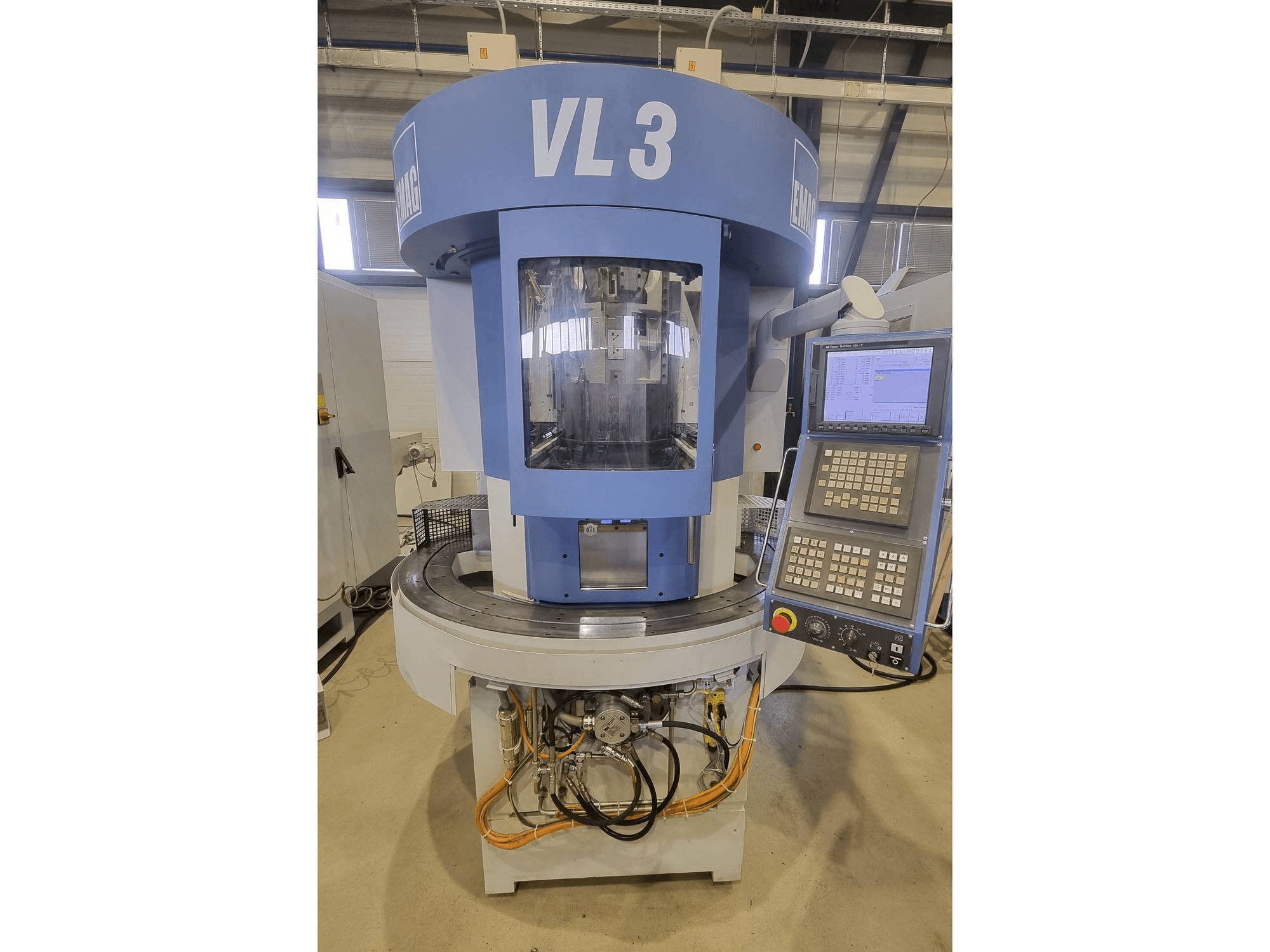 Vista Frontal da EMAG VL3 máquina