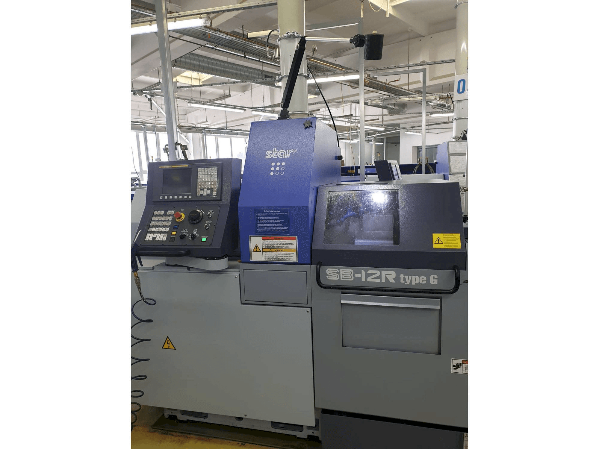 Vista Frontal da Star SB12 RG máquina