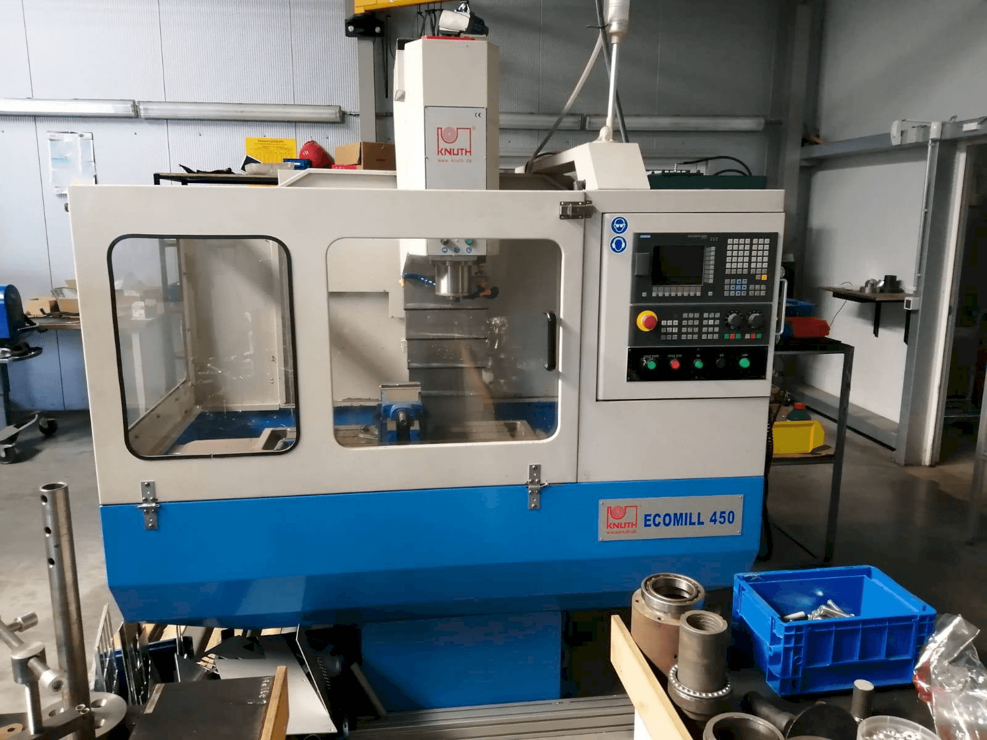 Vista Frontal da KNUTH ECOMILL 450 máquina