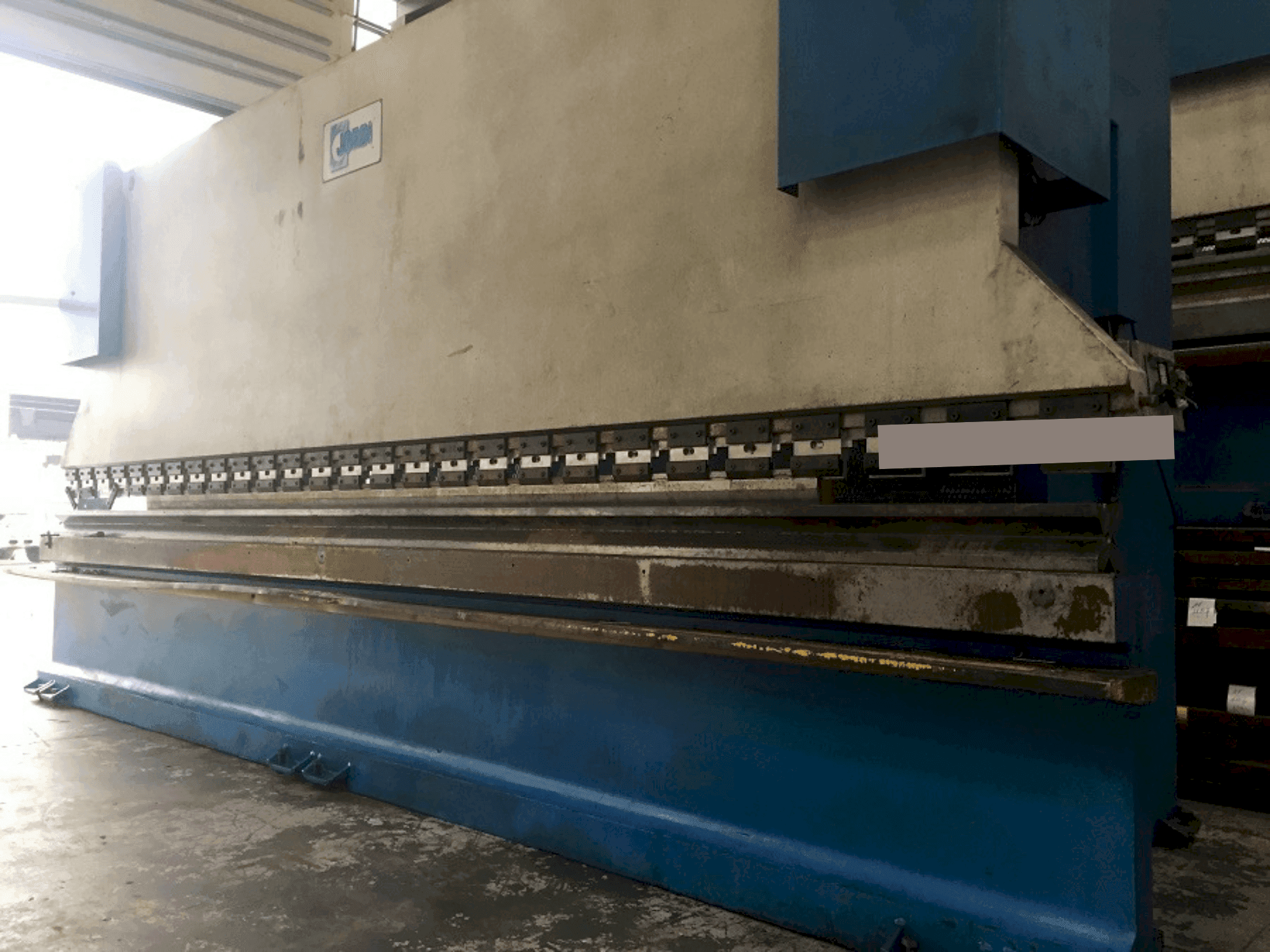 Vista Lateral Esquerda da JORDI PH6100 - 180 (2003) máquina