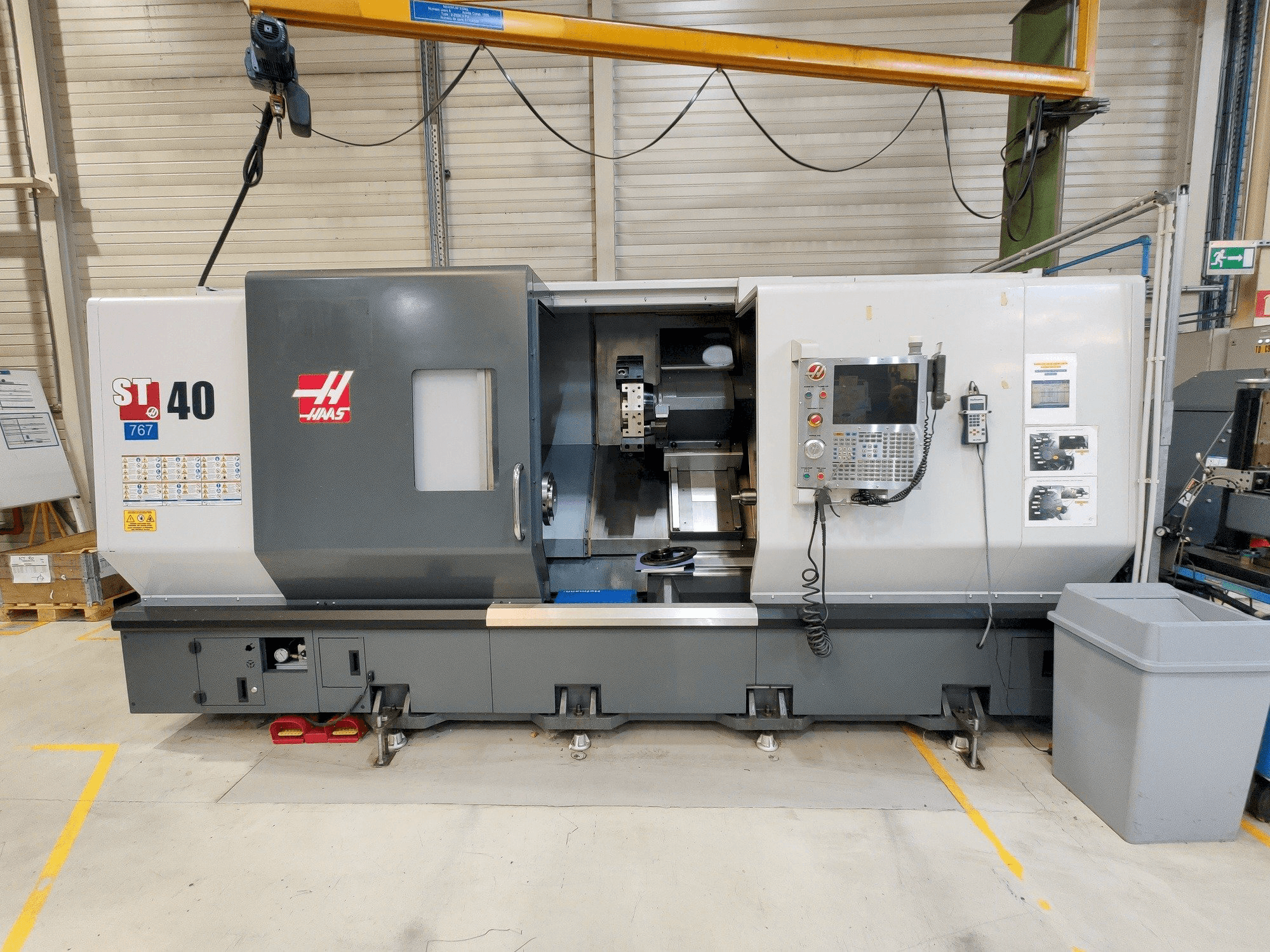 Vista Frontal da HAAS ST-40 máquina