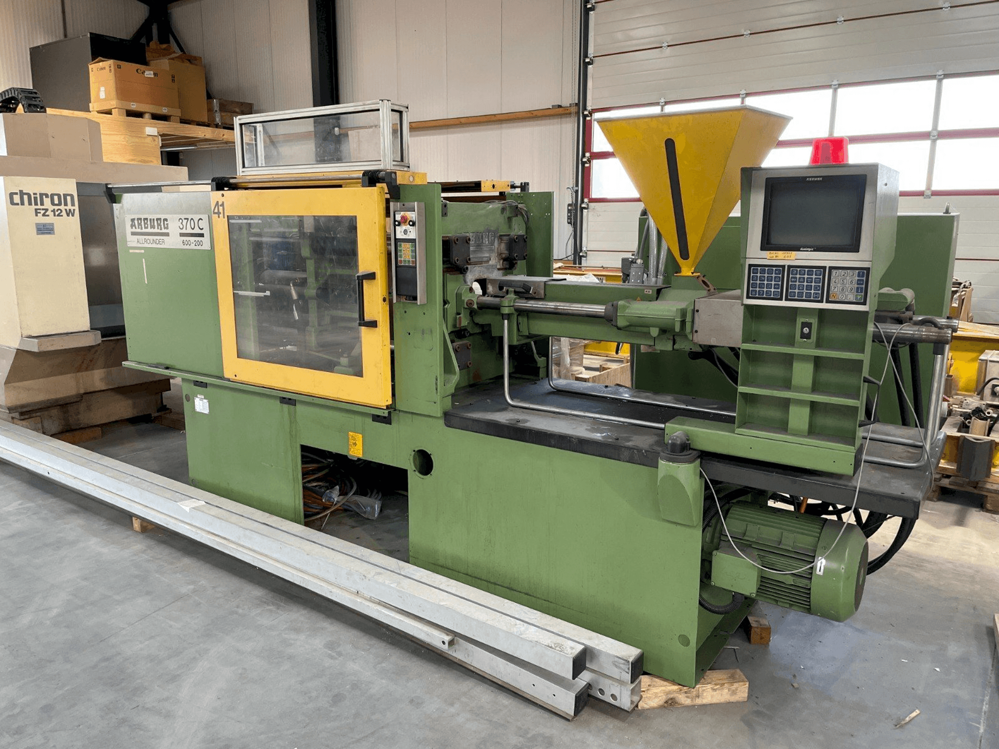 Vista Frontal da Arburg ALLROUNDER Centex 370 C 600 - 200 máquina