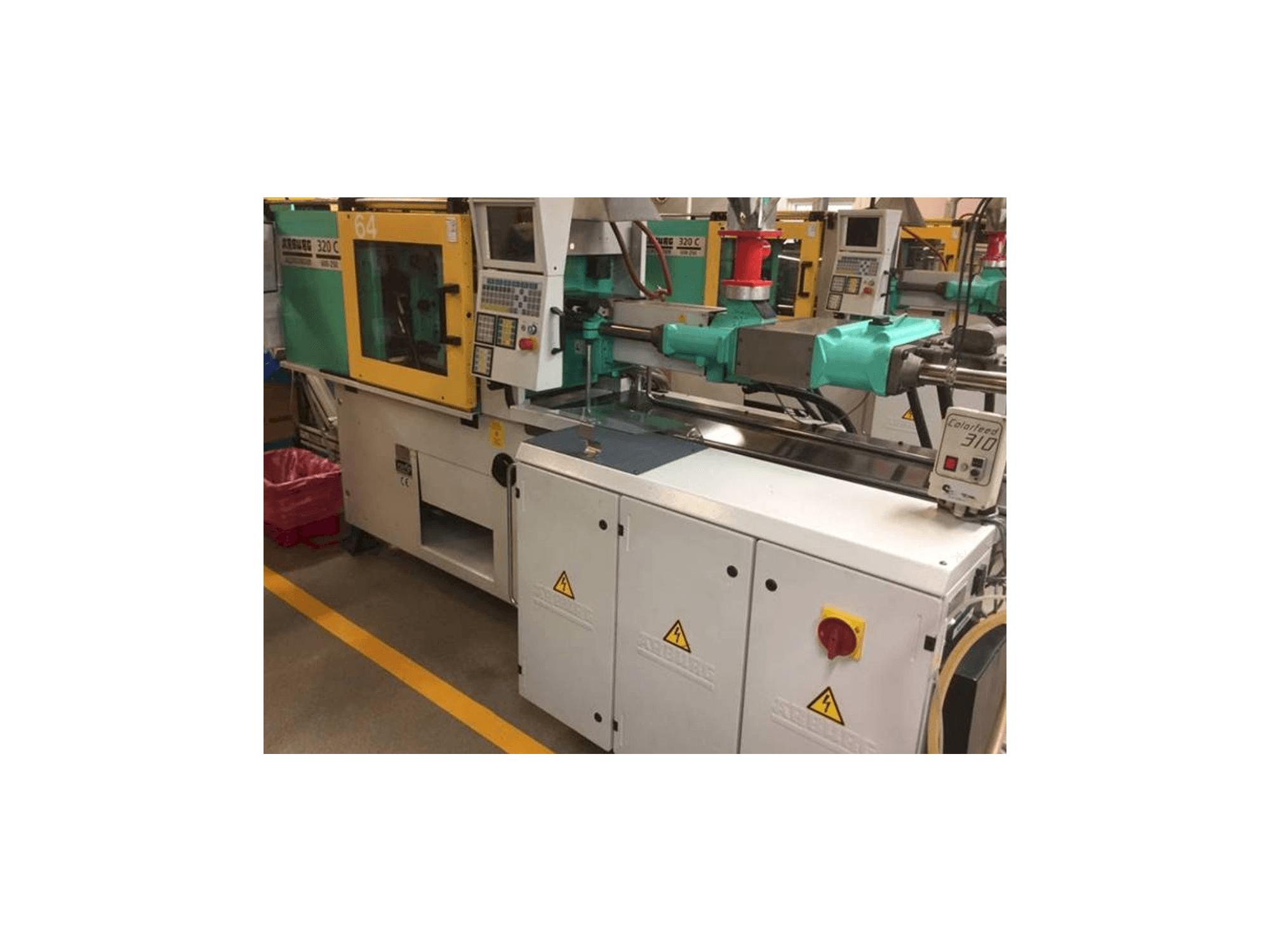 Vista Frontal da Arburg 320 C 600-250 máquina