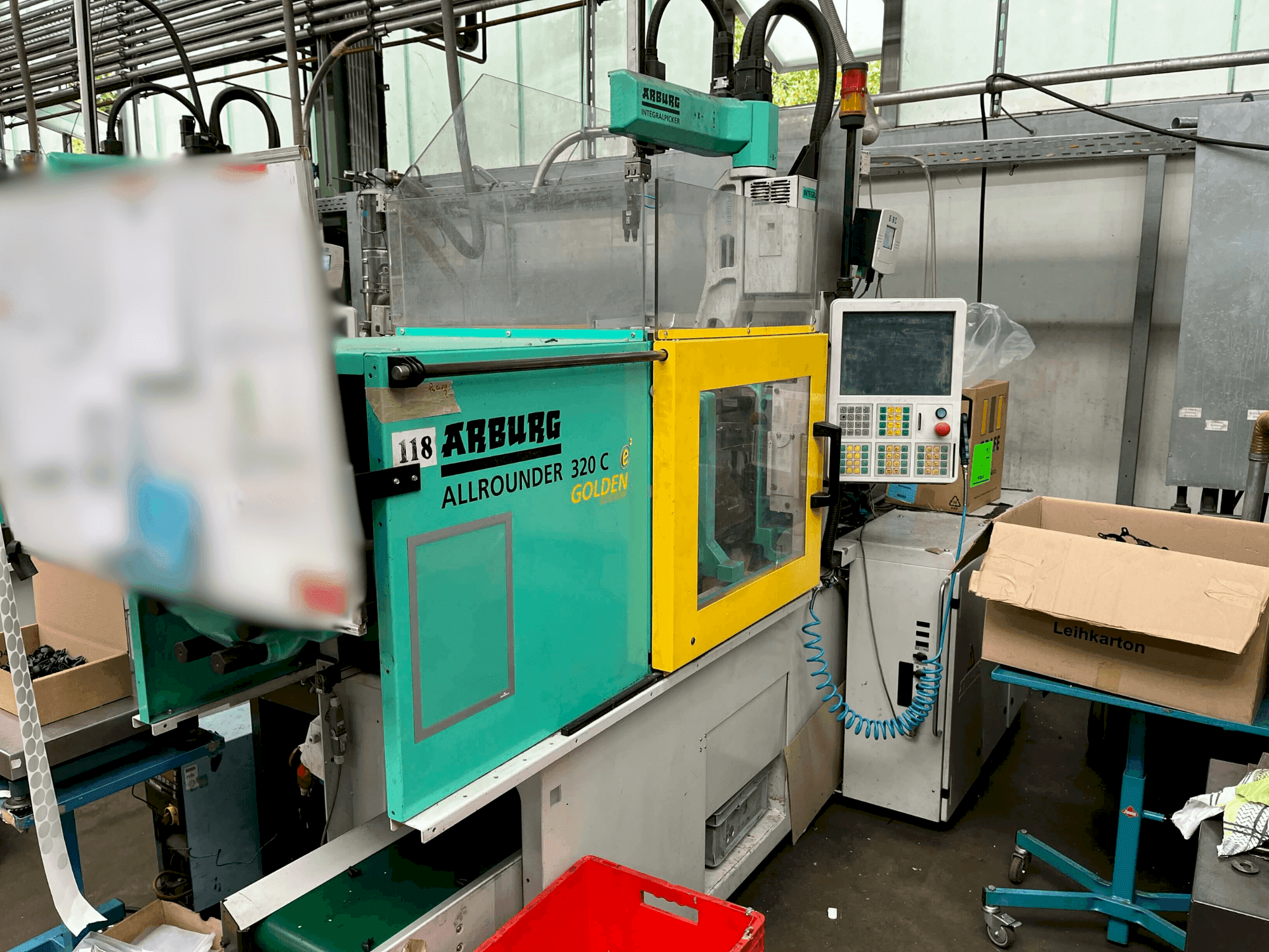 Vista Frontal da Arburg Allrounder 320-50 C máquina