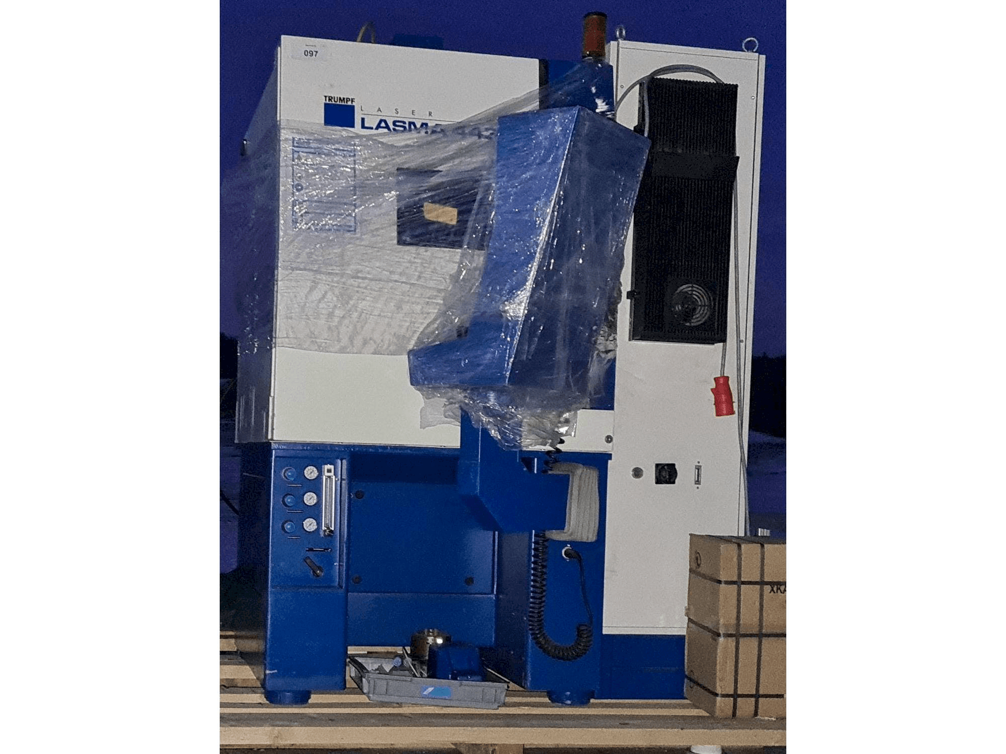 Vista Frontal da TRUMPF HL 124P LCB máquina