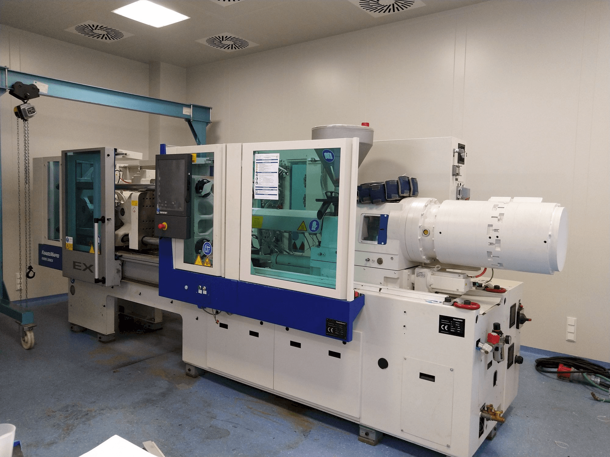 Vista Frontal da Krauss Maffei 80-380 EX máquina