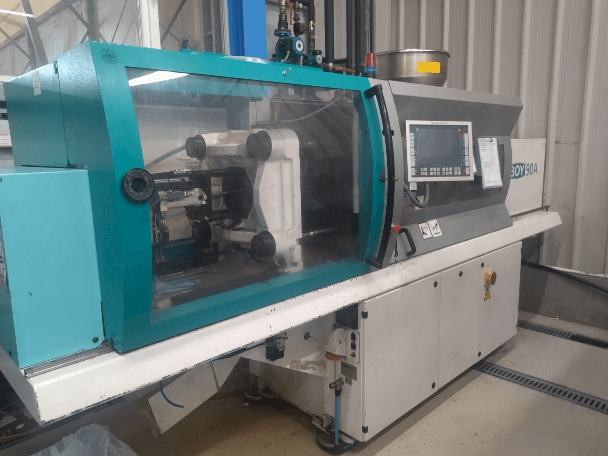 Vista Frontal da BOY 90A máquina