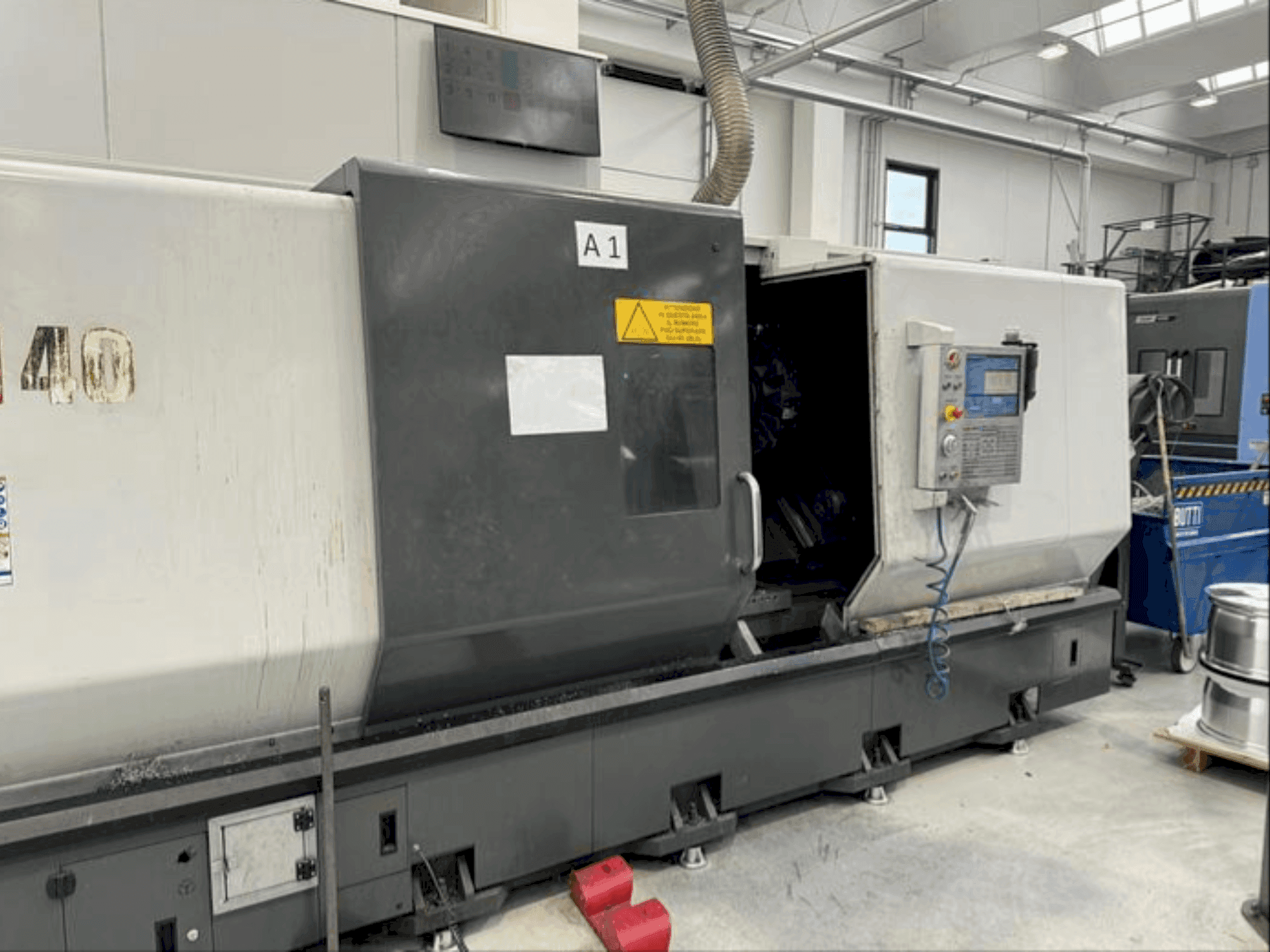 Vista Frontal da HAAS ST40 máquina