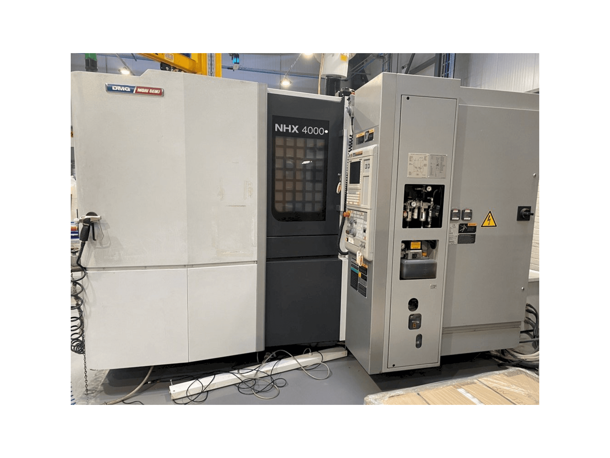 Vista Frontal da DMG Mori Seiki NHX4000 máquina