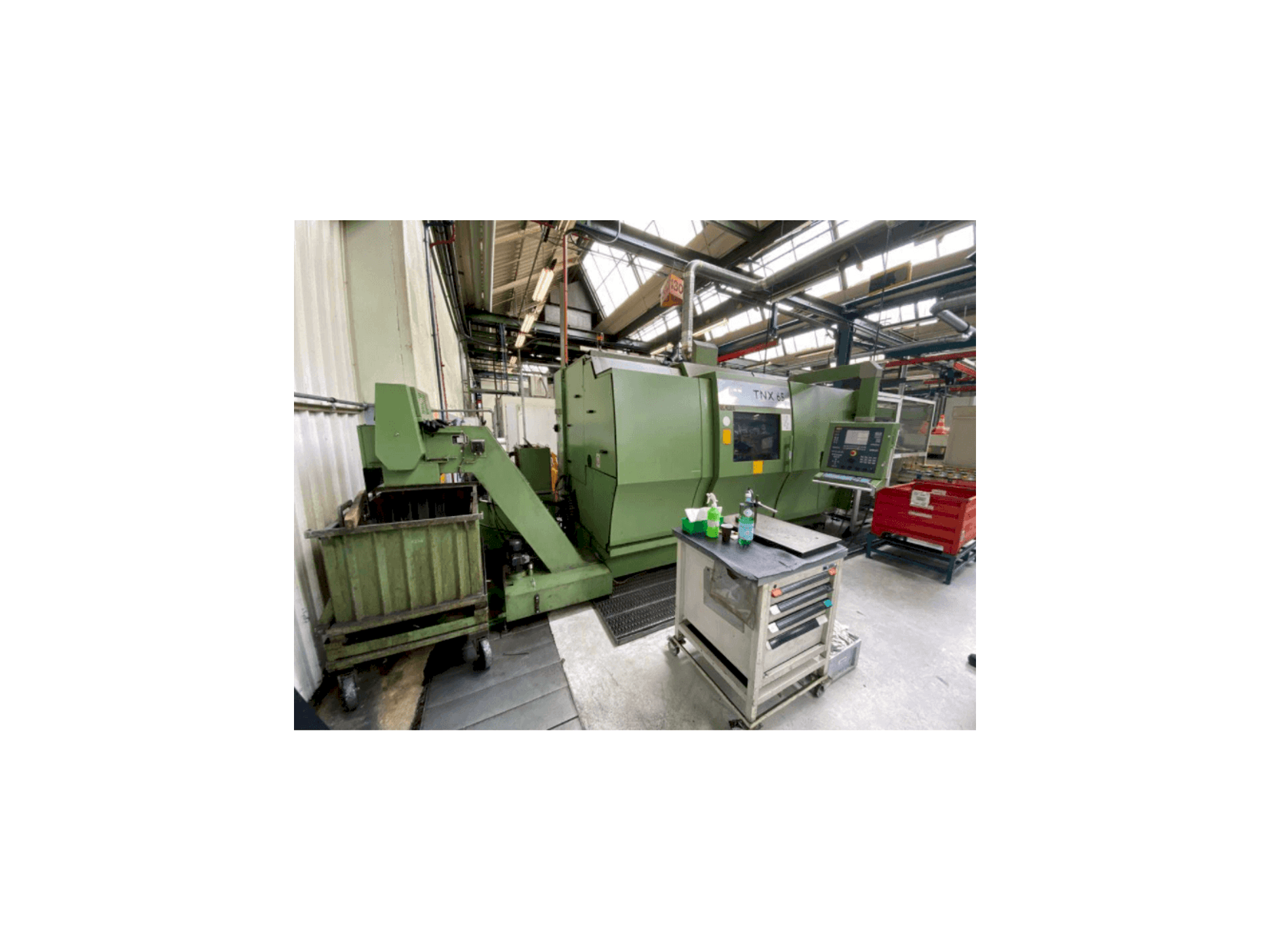 Vista Frontal da TRAUB TNX 65 máquina