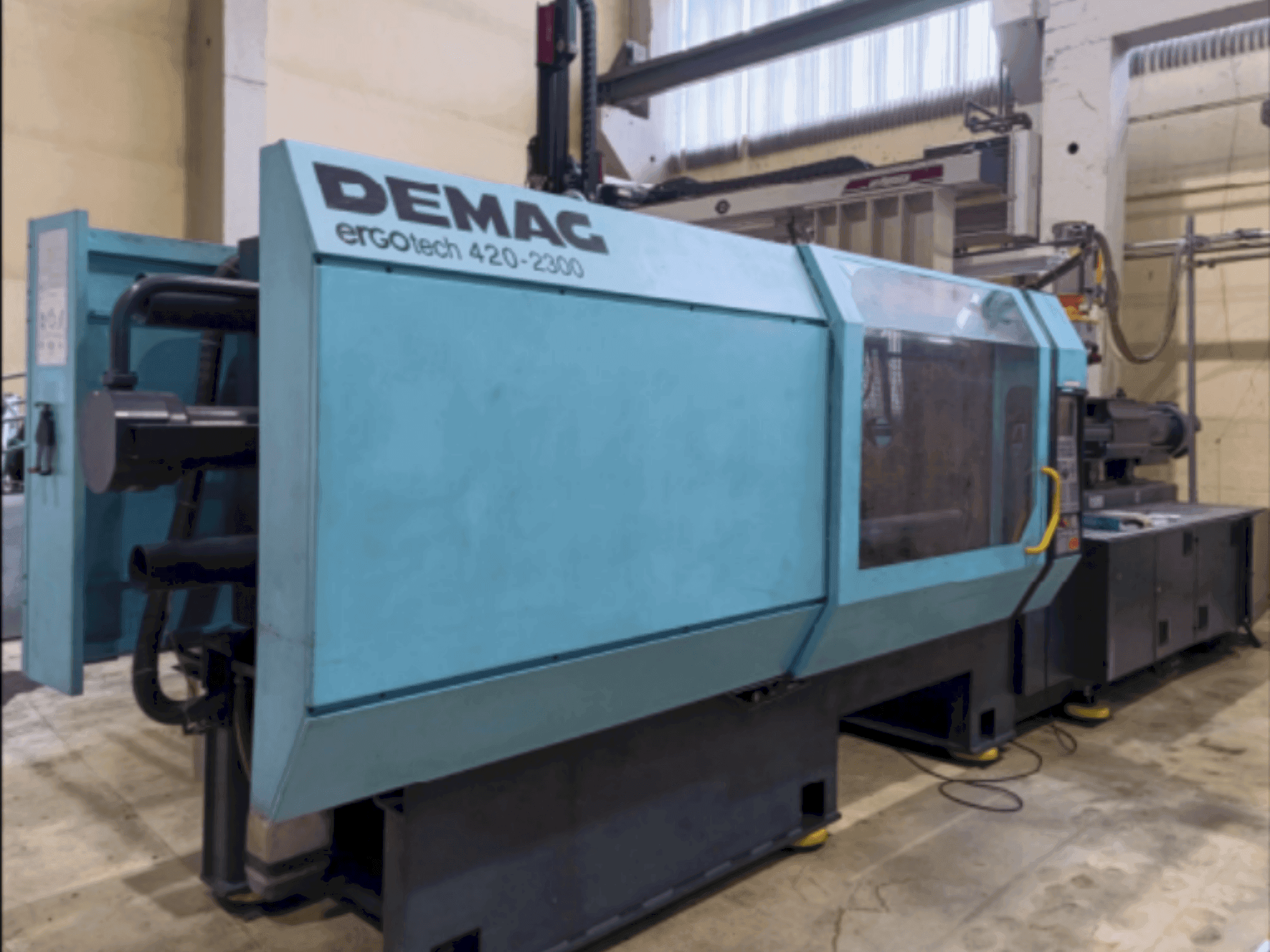 Vista Frontal da DEMAG Ergotech 4200-2300 máquina