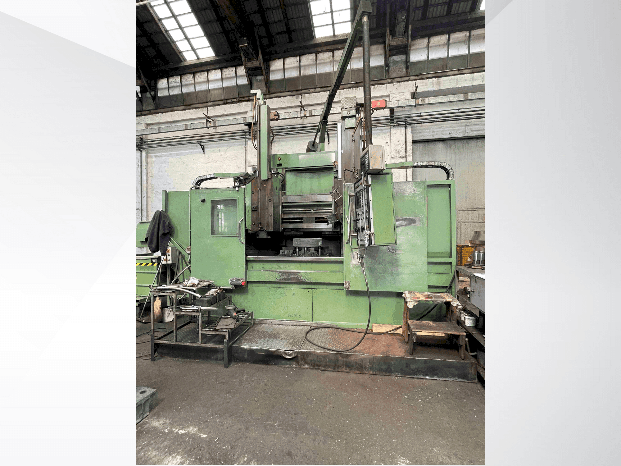 Vista Frontal da MORANDO VS 12 máquina