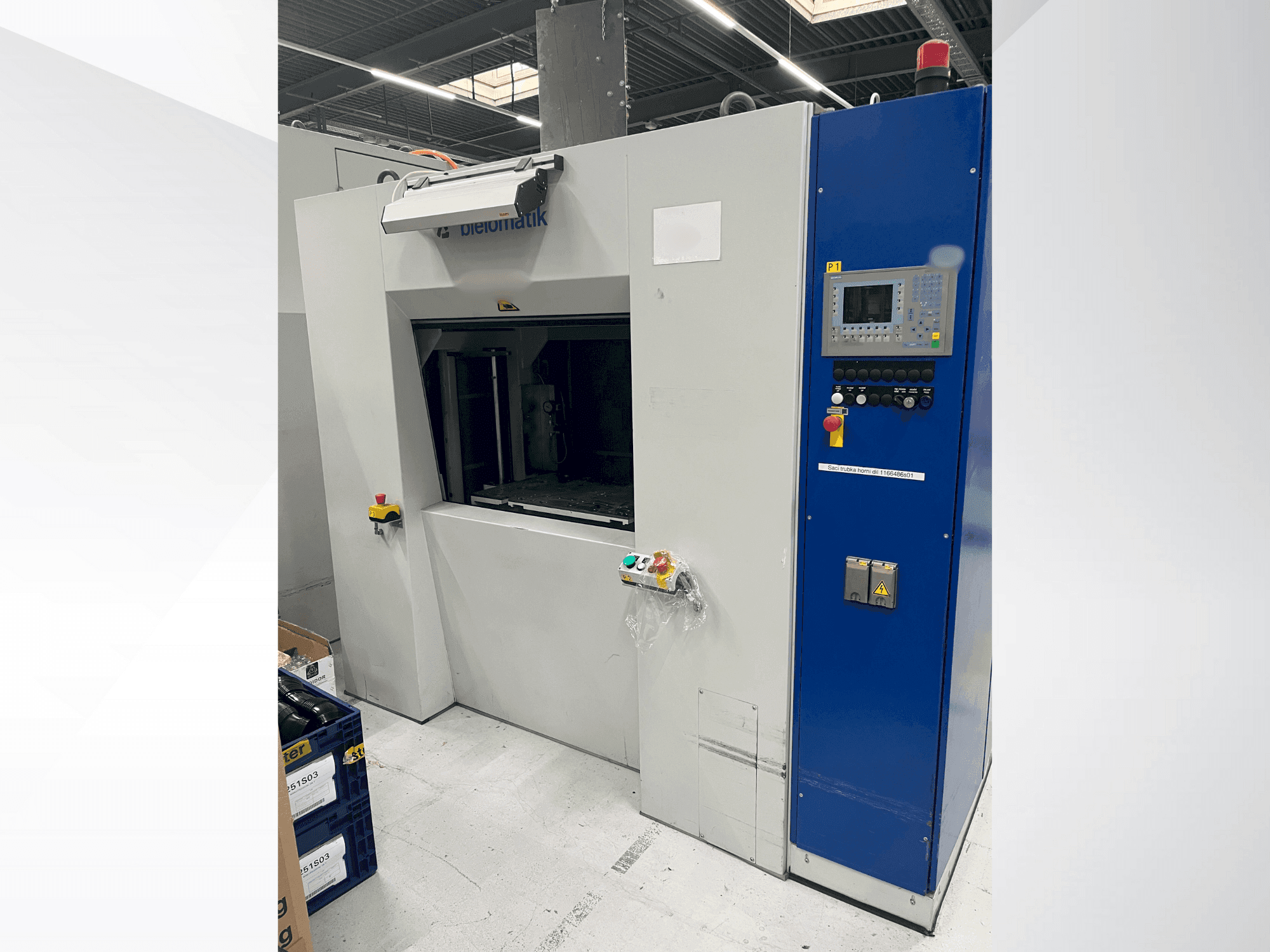 Vista Frontal da bielomatik K3212 máquina