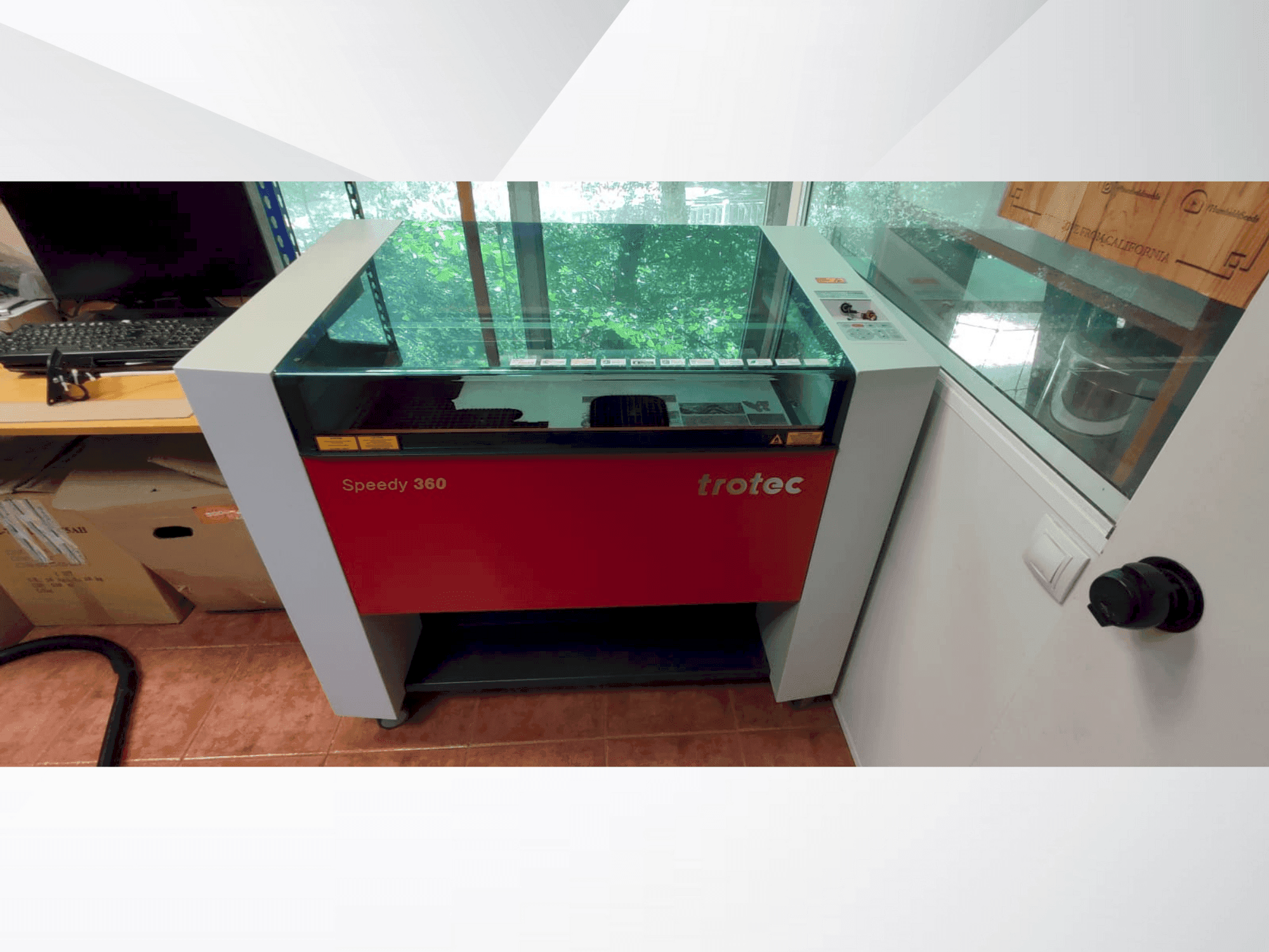 Vista Frontal da Trotec Speedy 360 máquina