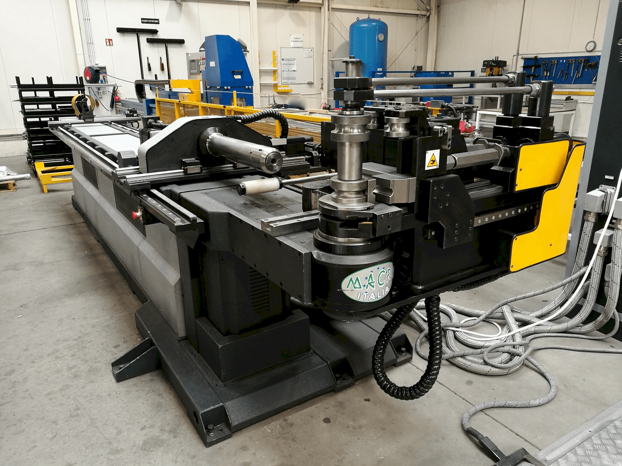 Vista Frontal da Macri Italia PROVAR 6-65 máquina