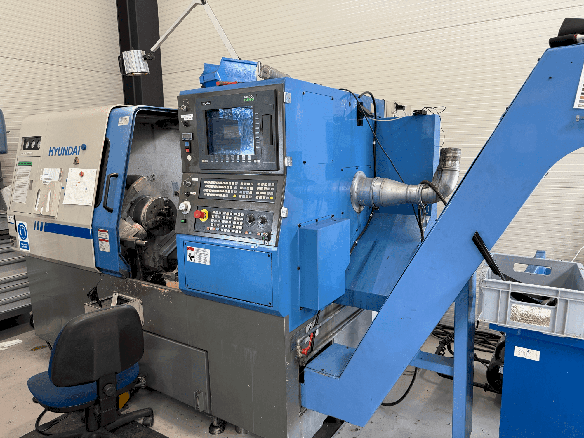 Vista Frontal da Hyundai HIT 20 M máquina