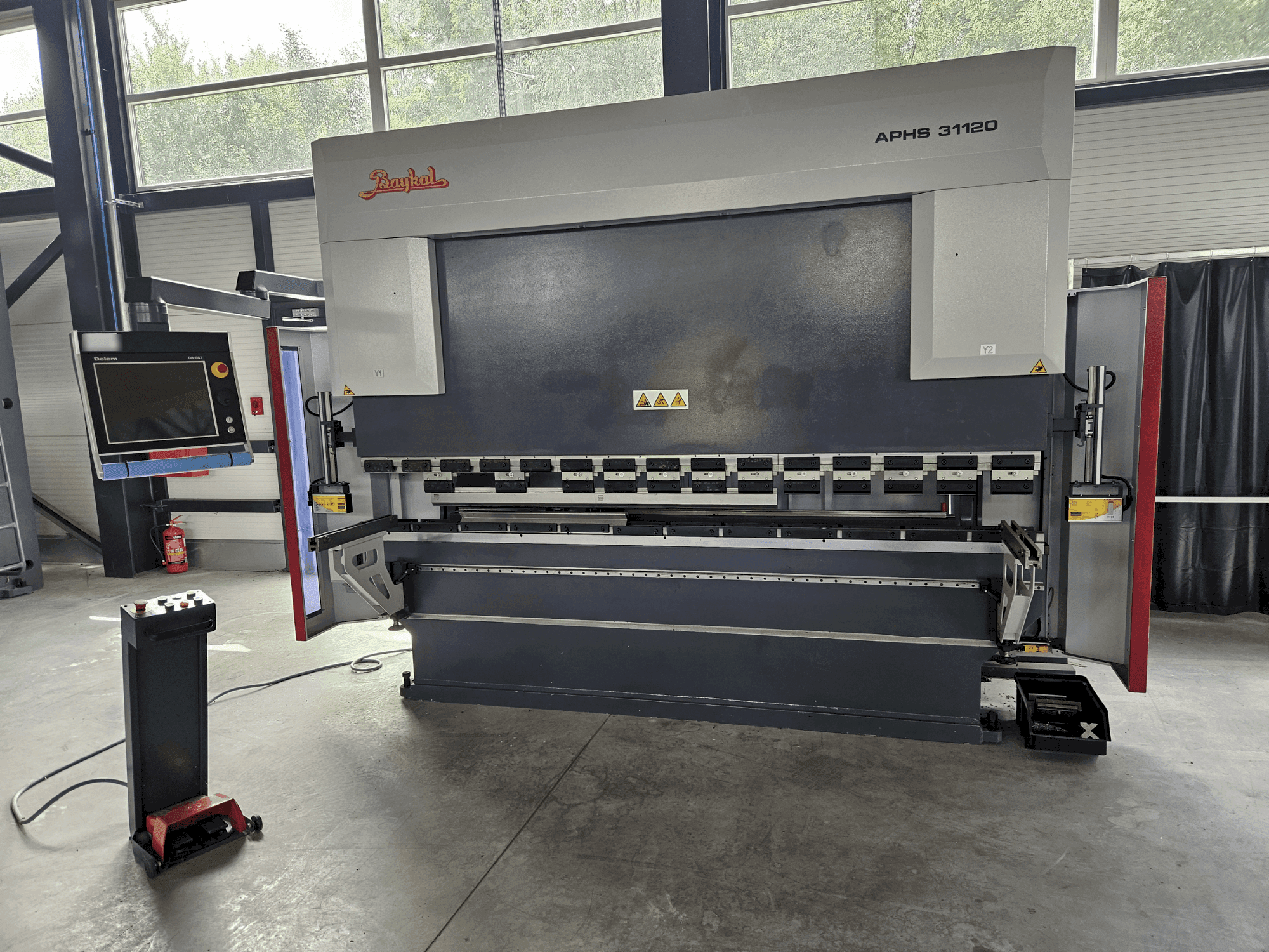 Vista Frontal da Baykal APHS 31120 máquina