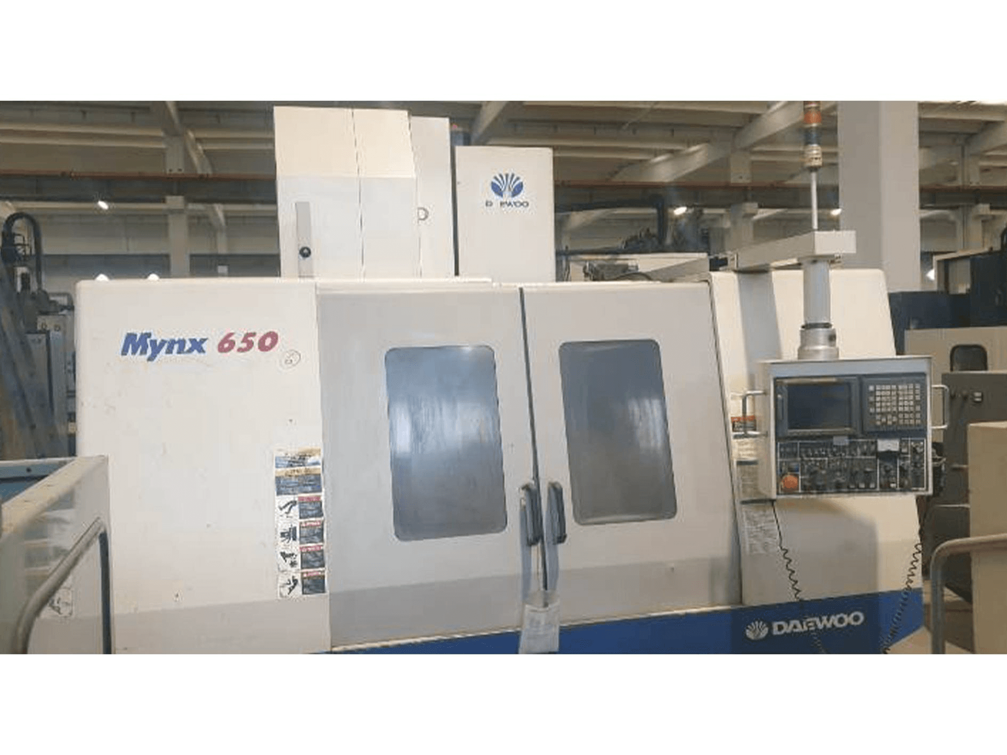Vista Frontal da DAEWOO MYNX 650 máquina