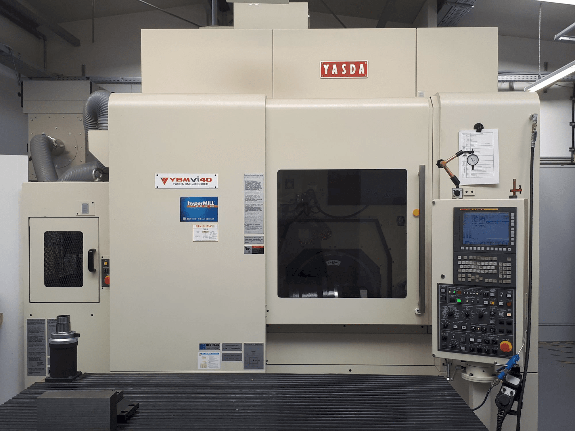 Vista Frontal da YASDA YBM Vi40 máquina