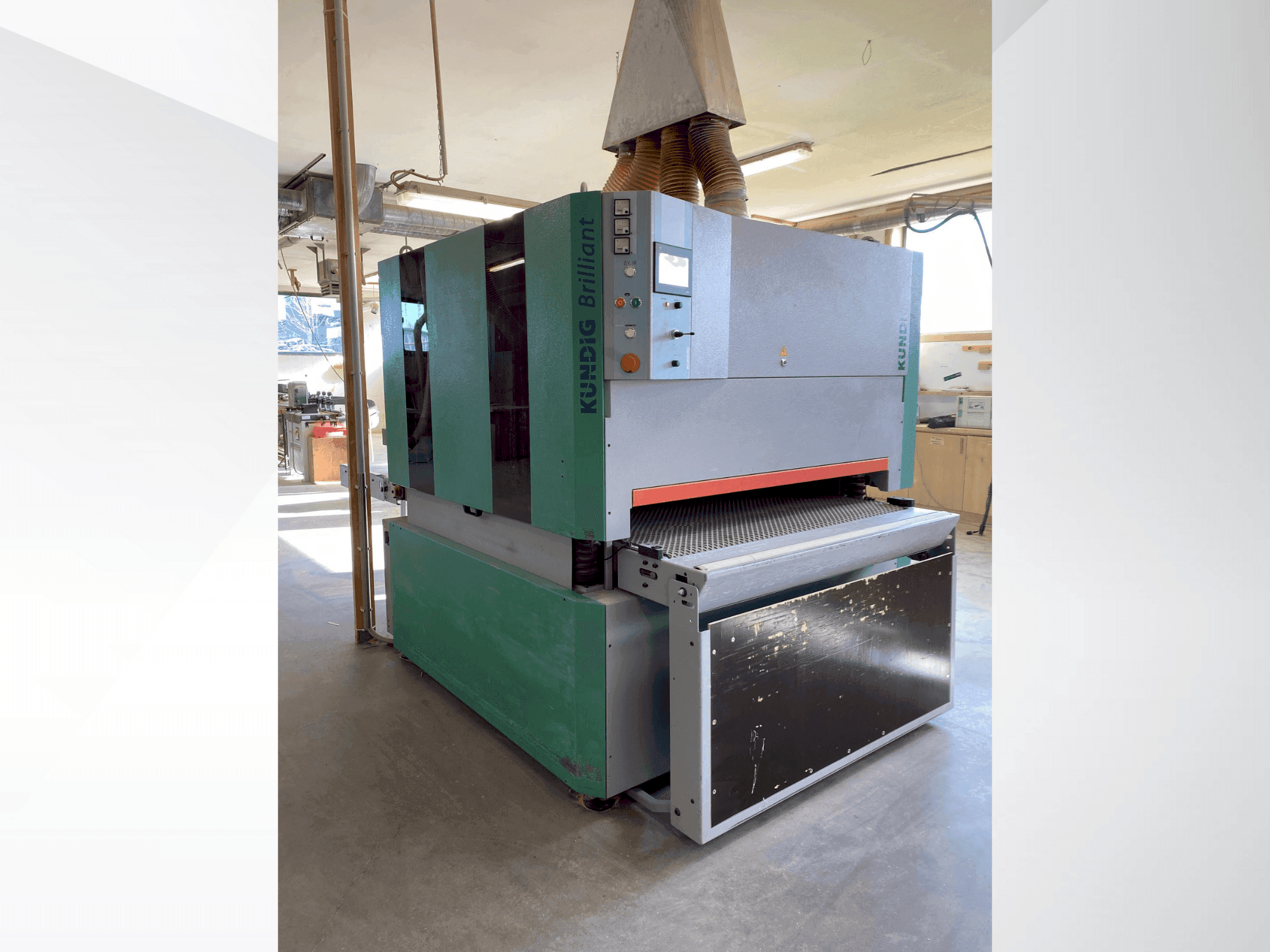 Vista Frontal da Kundig Brilliant-3 1300mm-RRPd máquina