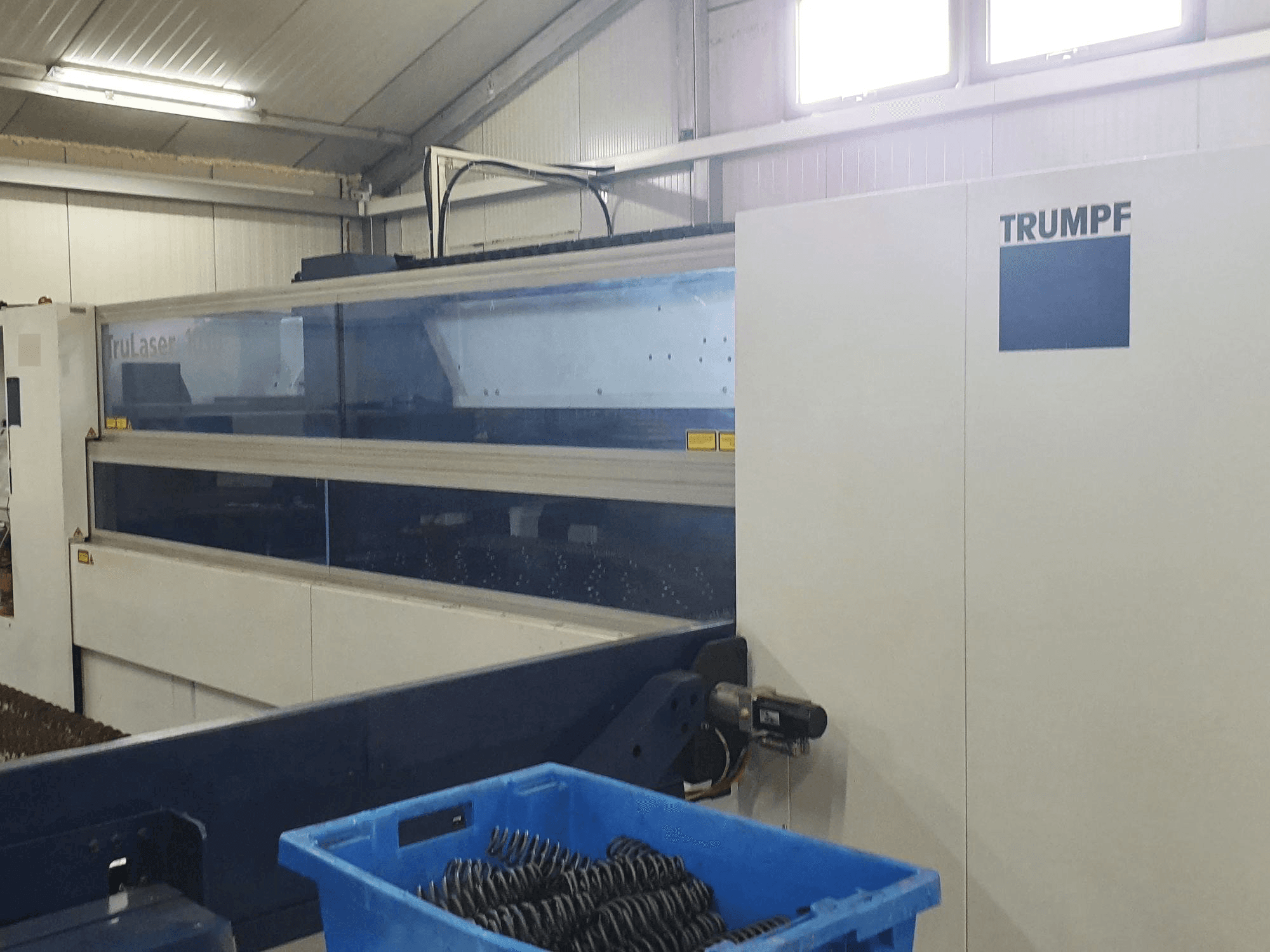 Vista Frontal da Trumpf TruLaser 1030 máquina