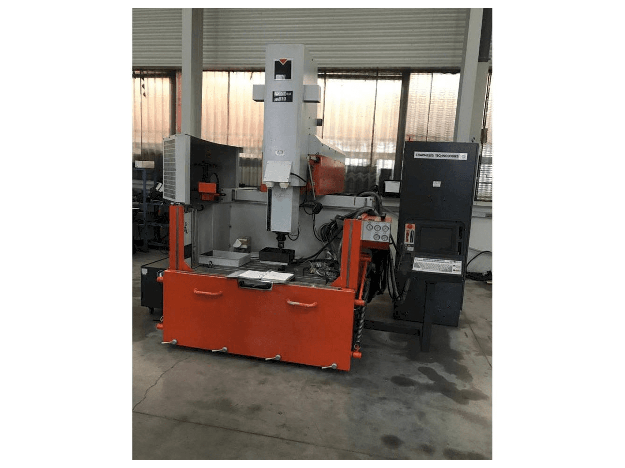 Vista Frontal da CHARMILLES ROBOFORM 810 máquina